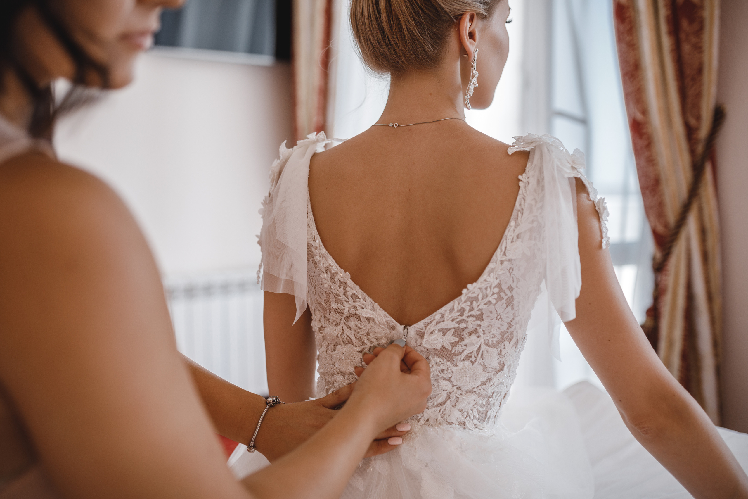 Утро невесты в отеле Севастополь. Свадебный фотограф в Крыму и Севастополе — Белов Виталий