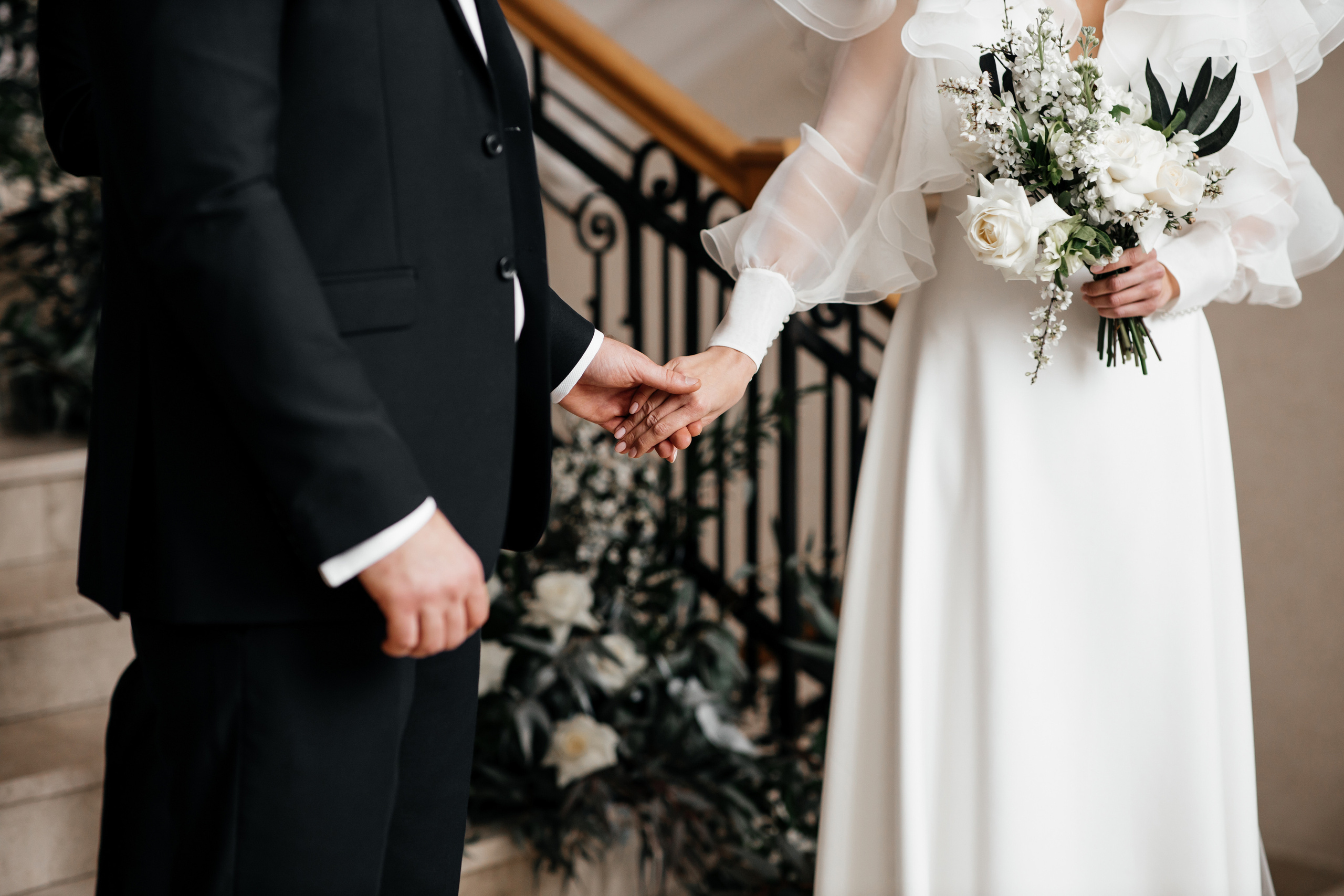 Стильная свадьба Виктора и Виктории в отеле Riviera Sunrise. Свадебный фотограф в Крыму и Севастополе — Белов Виталий