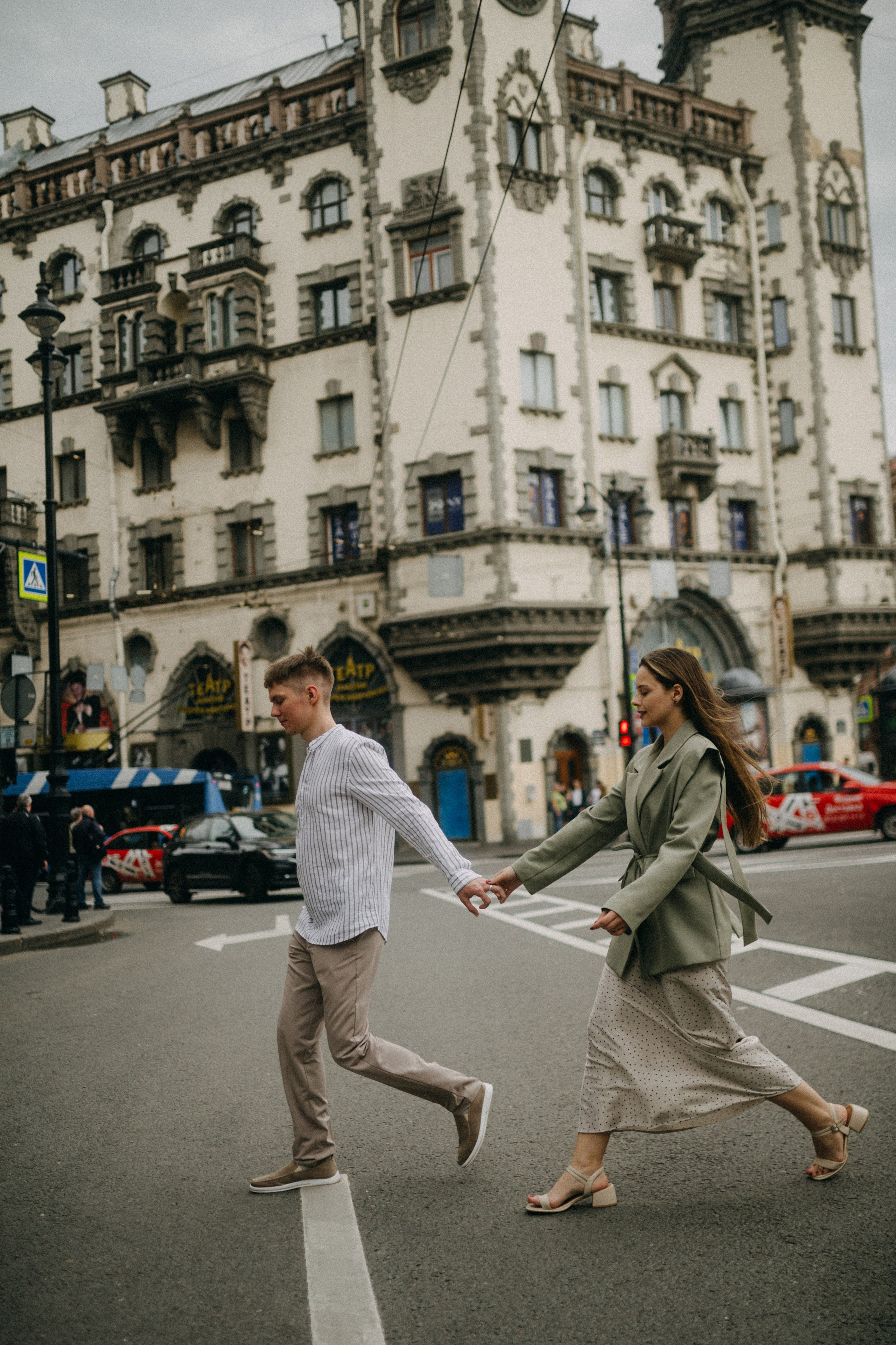 Улицы ждали именно нас. Фотограф в Санкт Петербурге Лара Великова