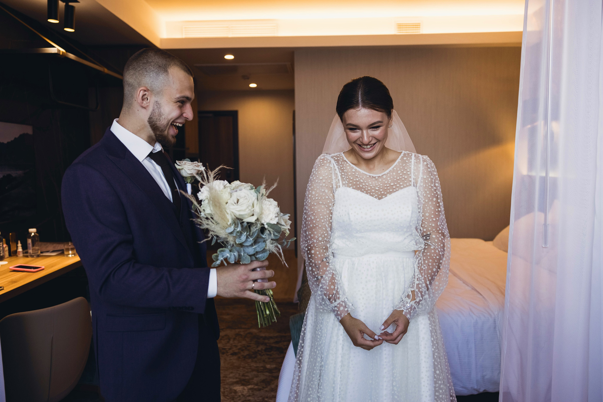 Никита и Ульяна (максимальный — Винотека). Свадебный и семейный фотограф в городе Сургуте Стерликова Светлана