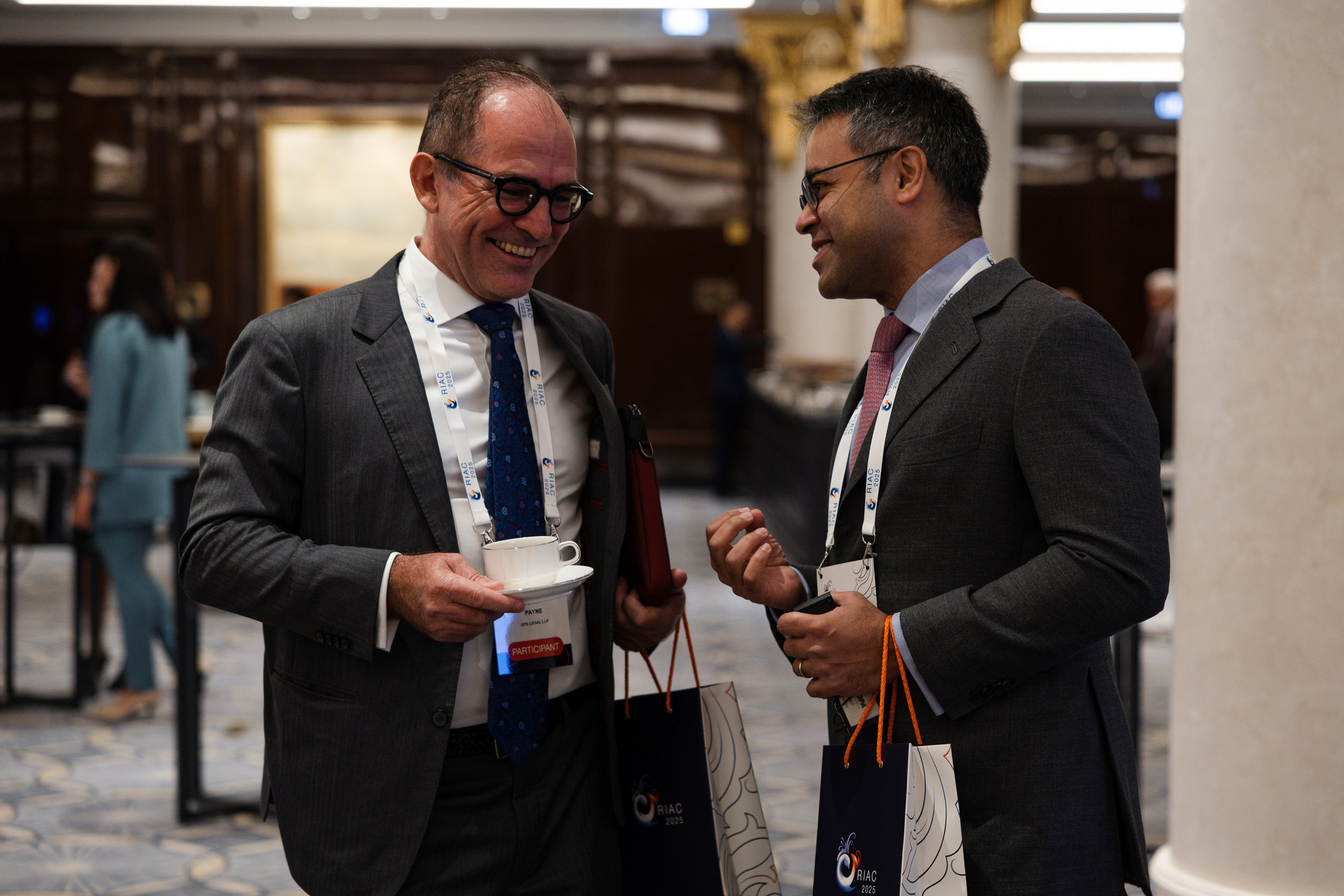 RIAC 2025. Свадебный репортажный фотограф в Москве