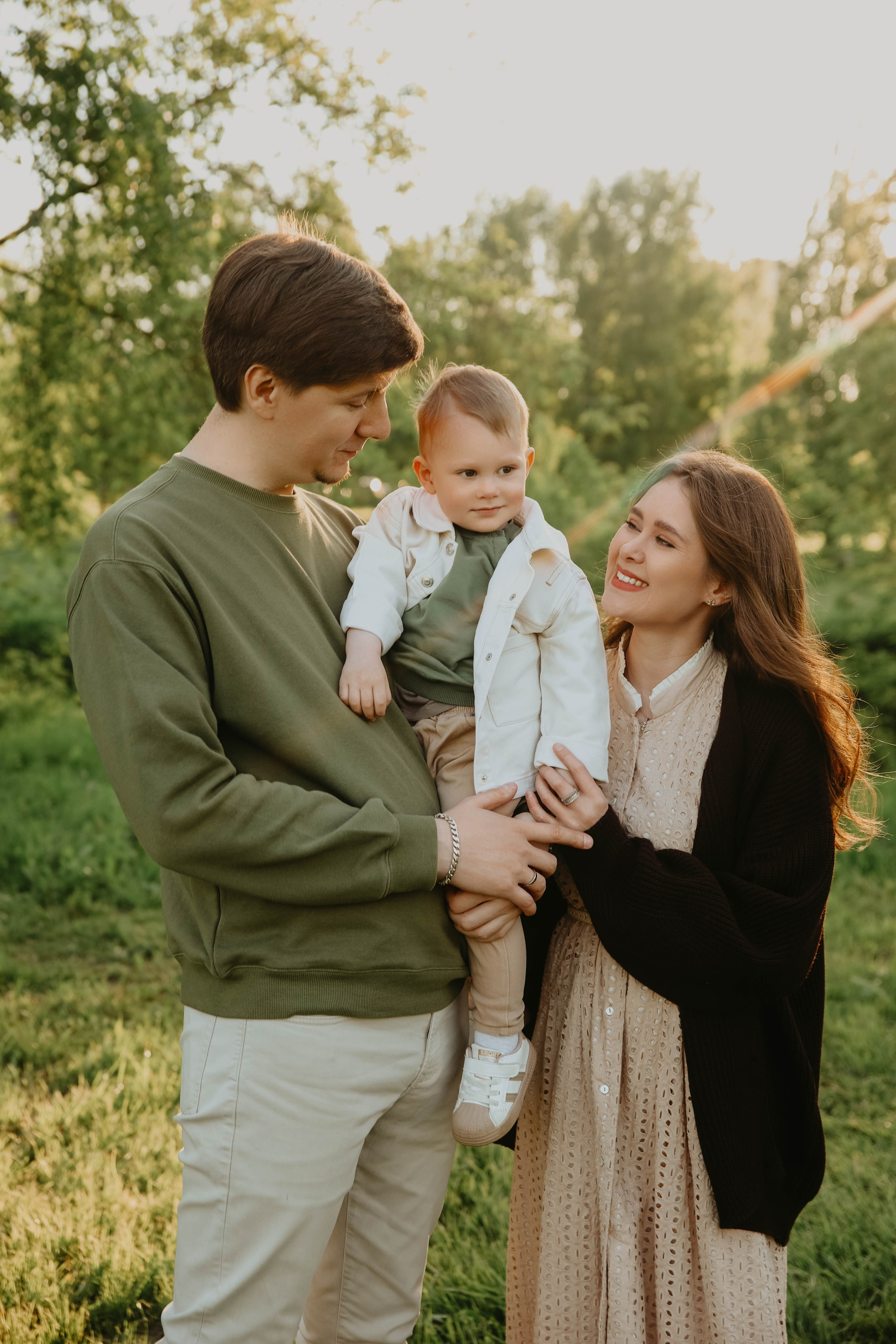 Семейная фотосессия с детьми в парке Коломенское. Свадебный и семейный фотограф в Москве