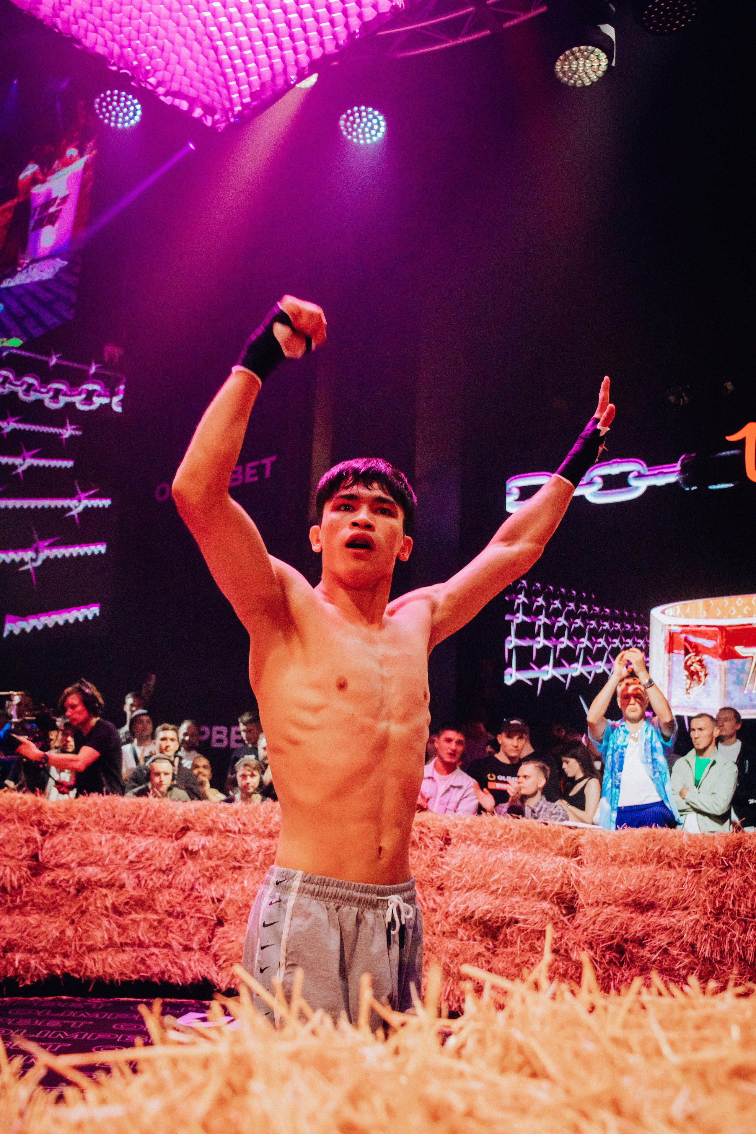 Кулачные бои TopDog. Анастасия Тен