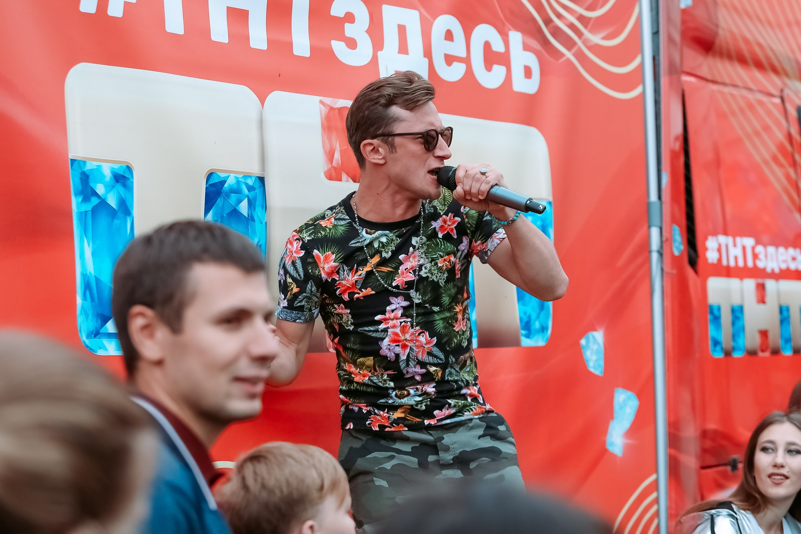 Попади на ТНТ @ Театральная площадь. Репортажный фотограф Максим Полянский. Москва, Санкт-Петербург, Красноярск