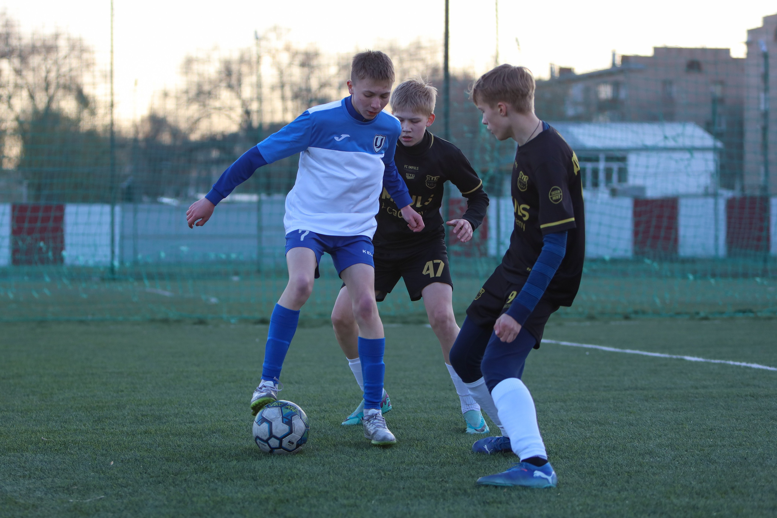 Импульс — Виктория Унион. Чемпионат СФПЛ. Молодежная футбольная лига U-15. Спортивный фотограф в Самаре