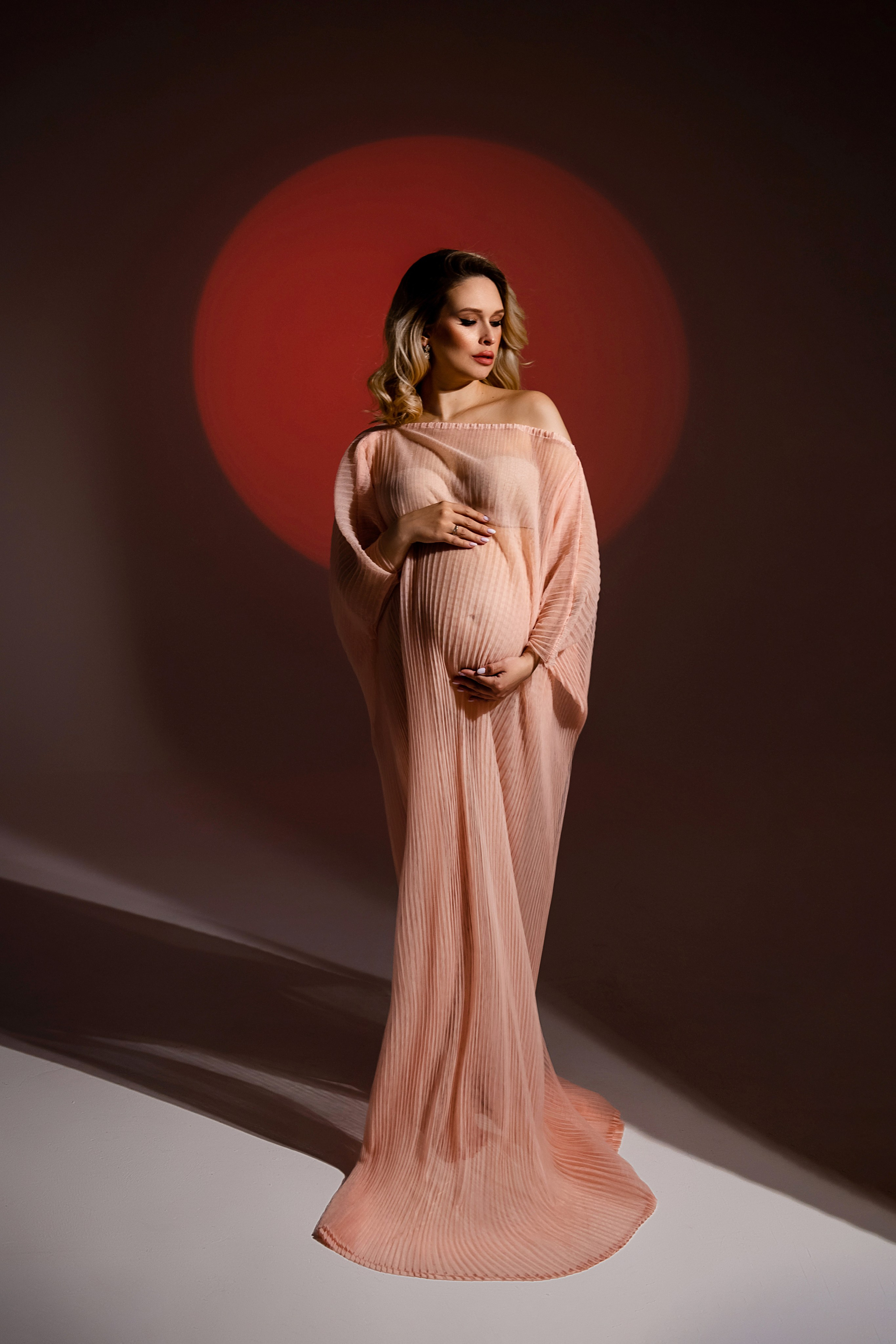 Туника персиковая (универсальный размер). Фотограф Анна Качан