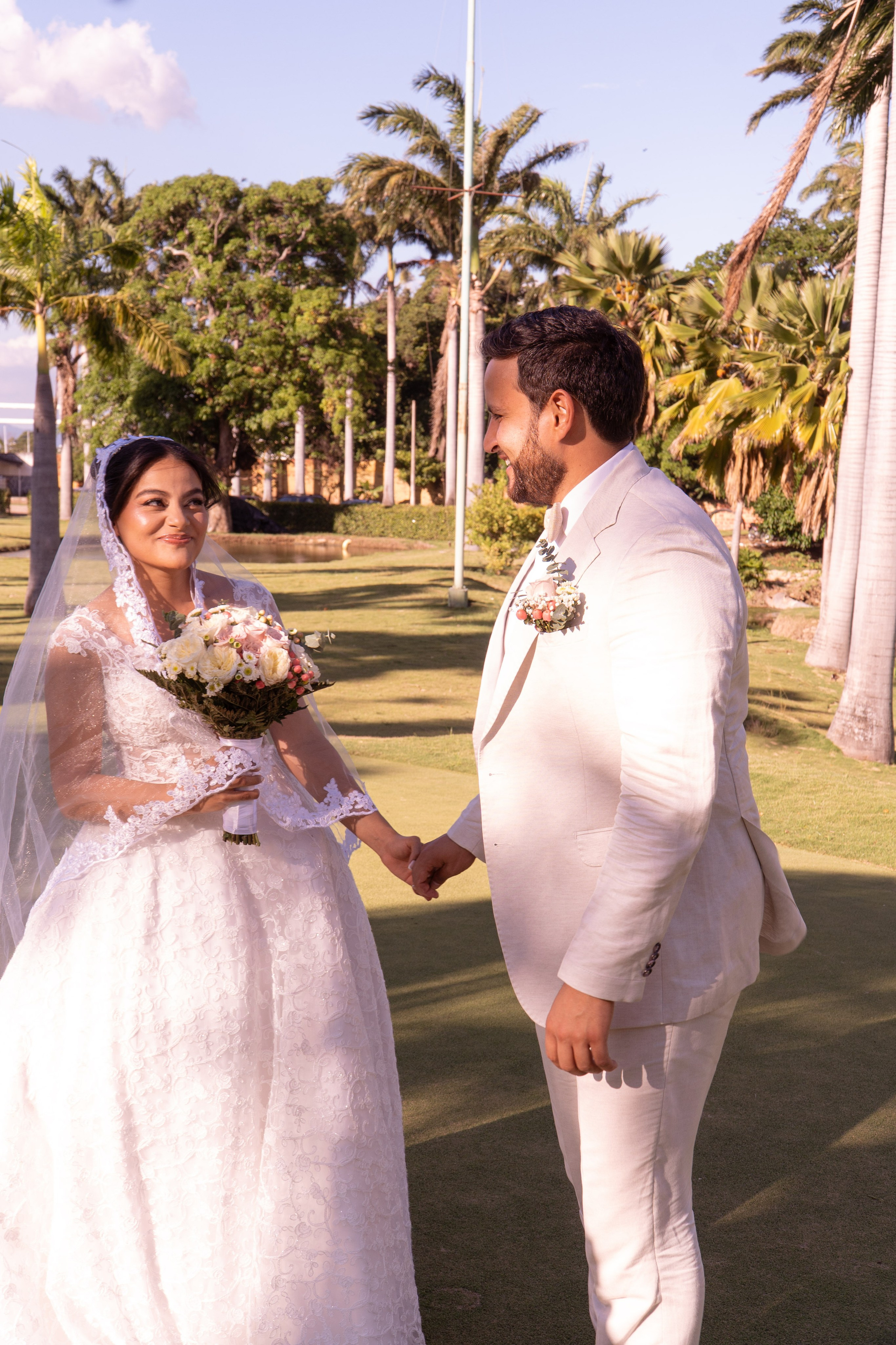 Carola & Gerson. Wedding Photographer in Barcelona and Medellin