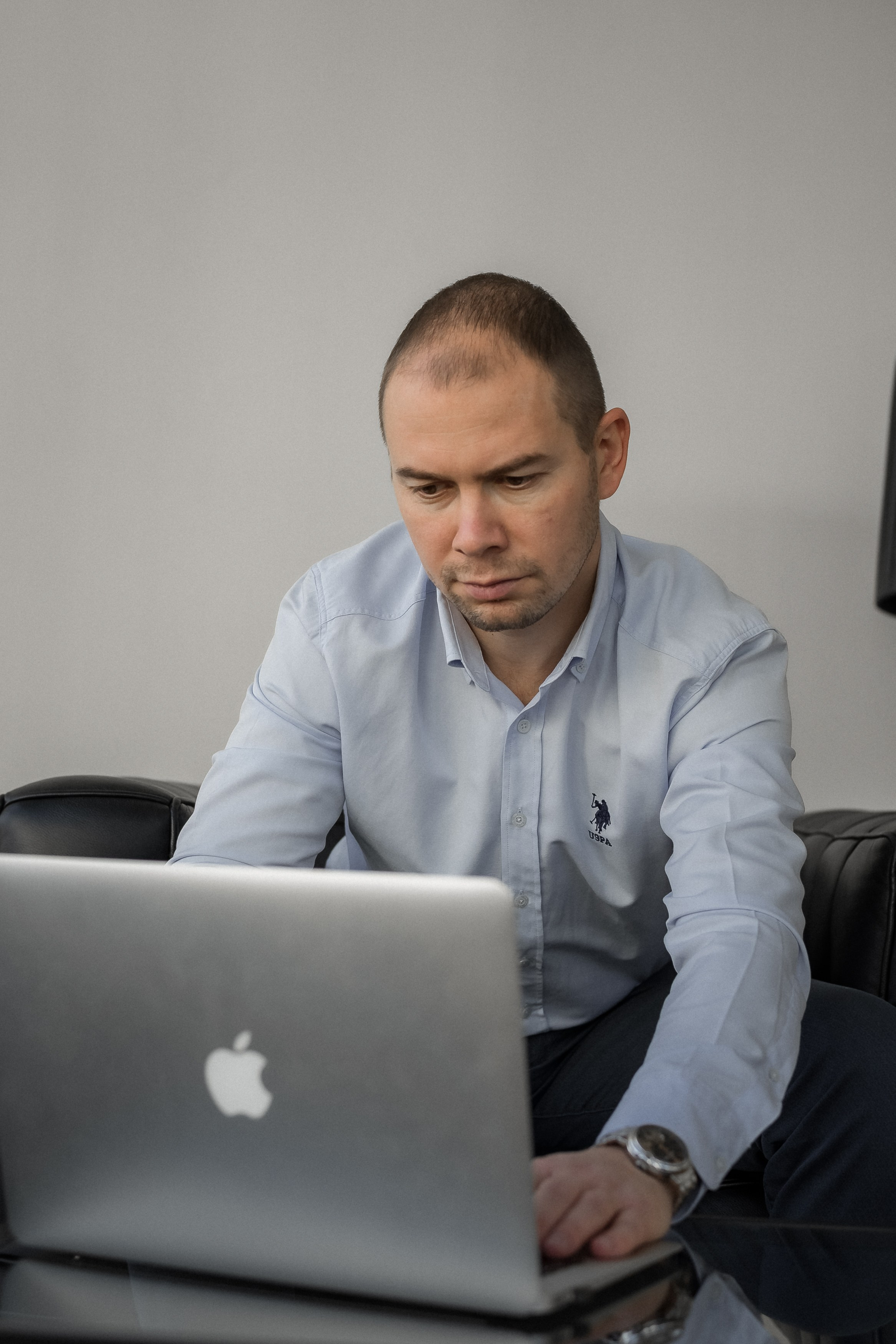 Бизнес портрет для руководителя. КОНТЕНТ |БРЕНД фотограф Санкт-Петербург — Жанна Олтаржевская