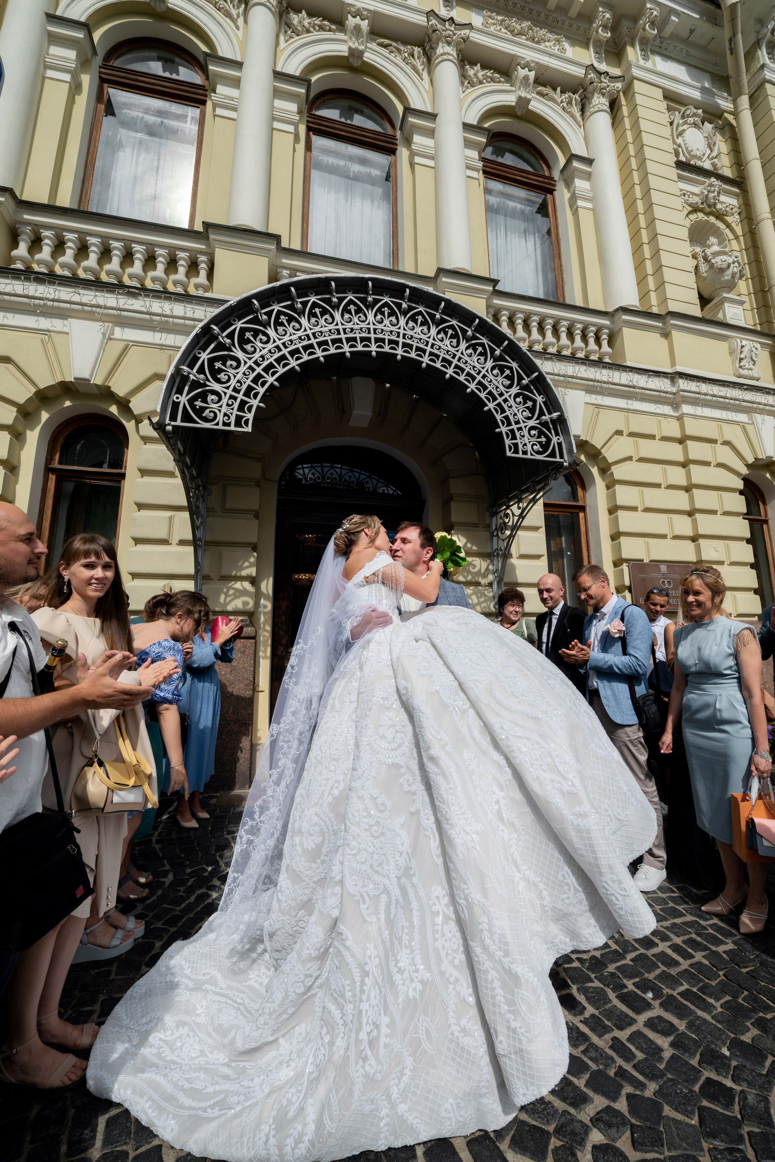 Анастасия и Игорь (фотосессия во Втором Дворце Бракосочетания, Польский сад, здание городской Ратуши). Портретный, семейный и свадебный фотограф в Санкт-Петербурге и в Пушкине Ширяев Денис