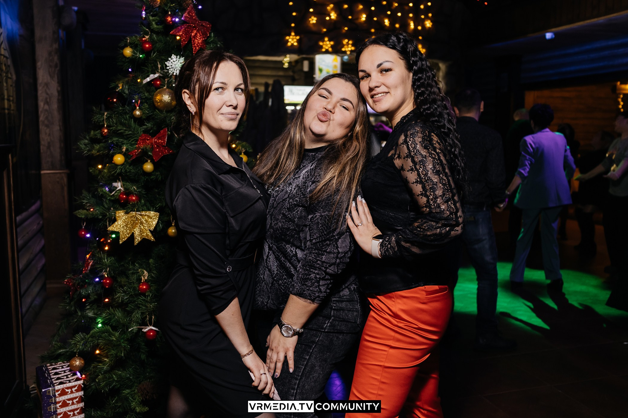 Новогодний вечер у «Петровича»