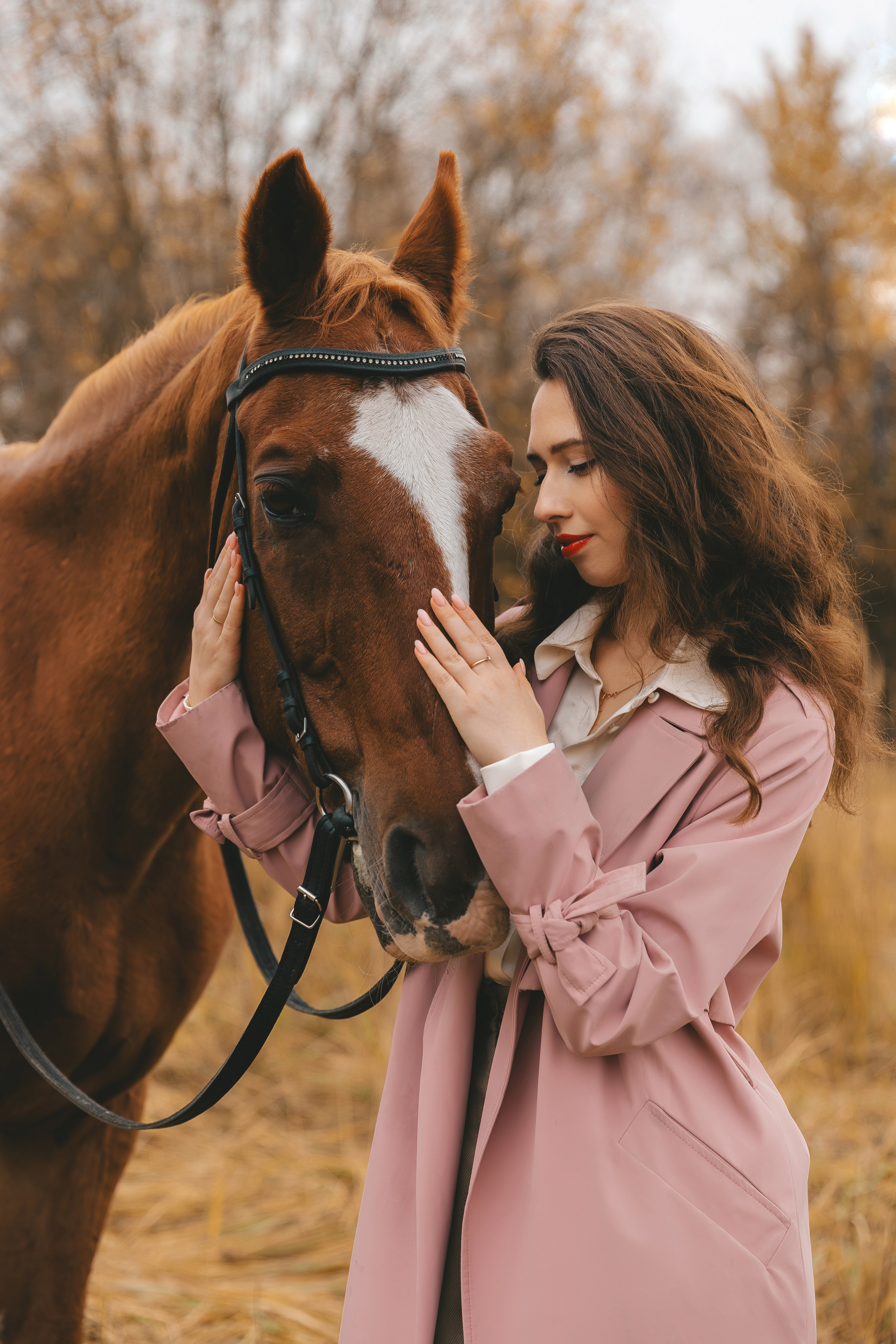 Женский портрет с лошадью. Семейный и женский фотограф в Москве Надежда Воробьева