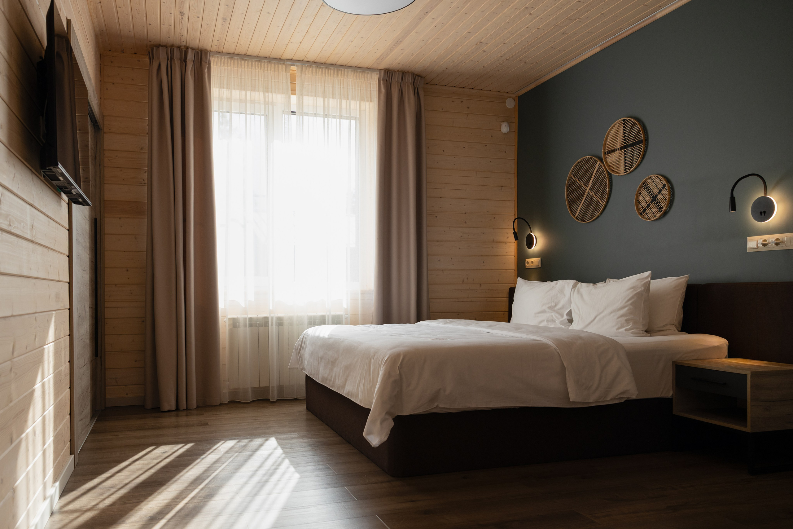 Фото для соцсетей и сайта базы отдыха «Лесная Ривьера». Фотограф в Санкт-Петербурге Вагнер Юлия