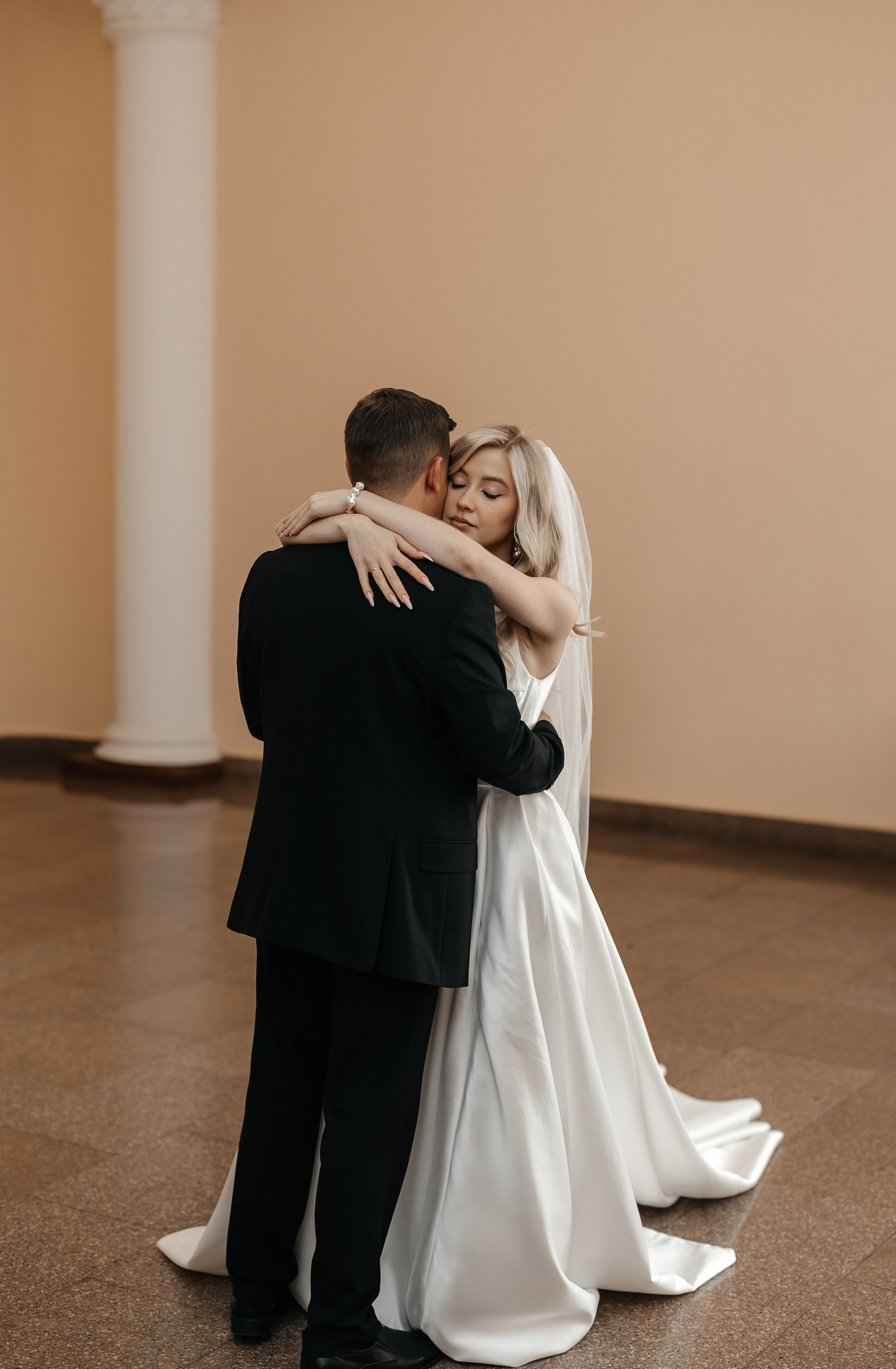 Павел & Аделина | 20.09.25. Свадебный и семейный фотограф в Омске Евгения Хакимова