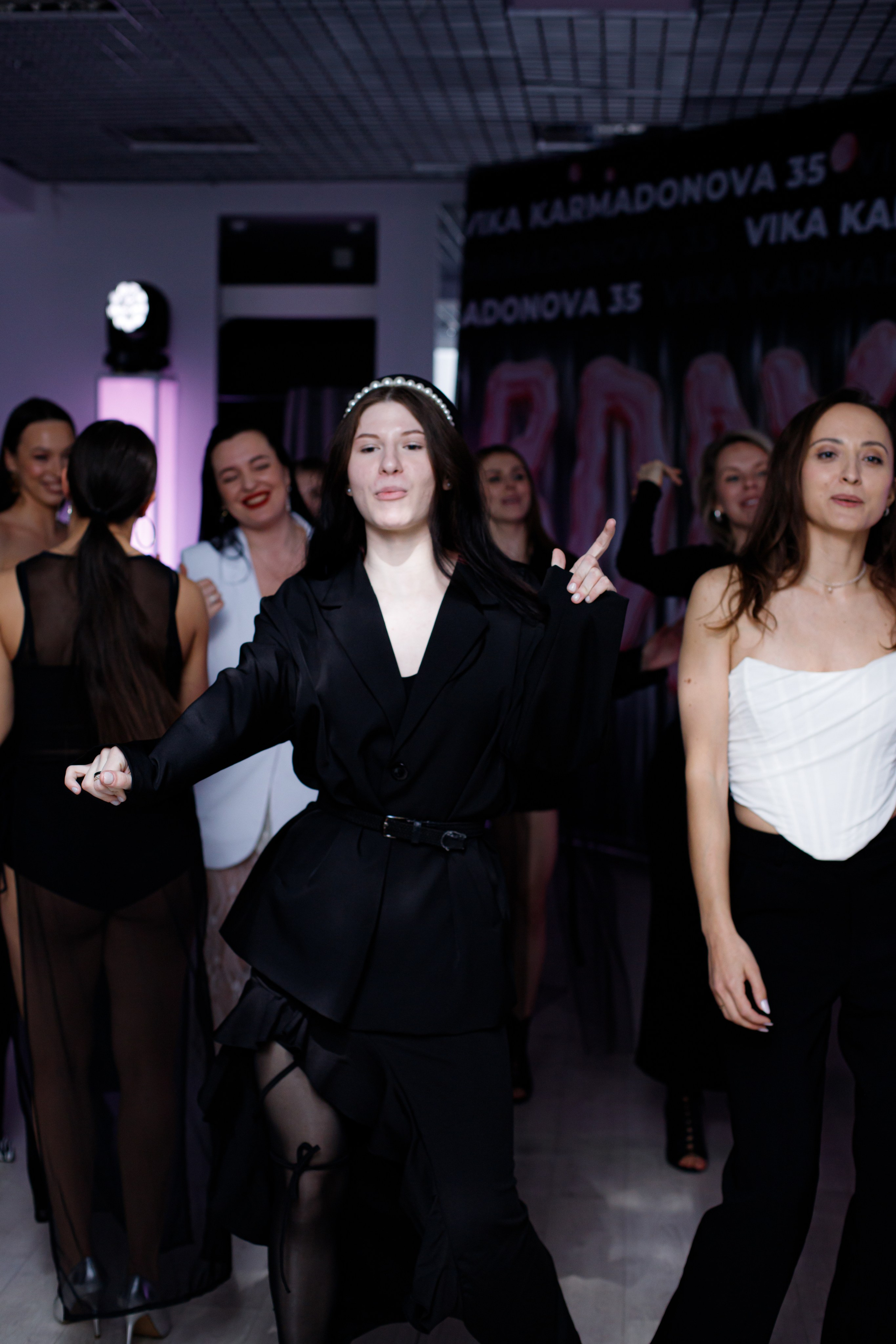 VIKA KARMADONOVA. Photokarish