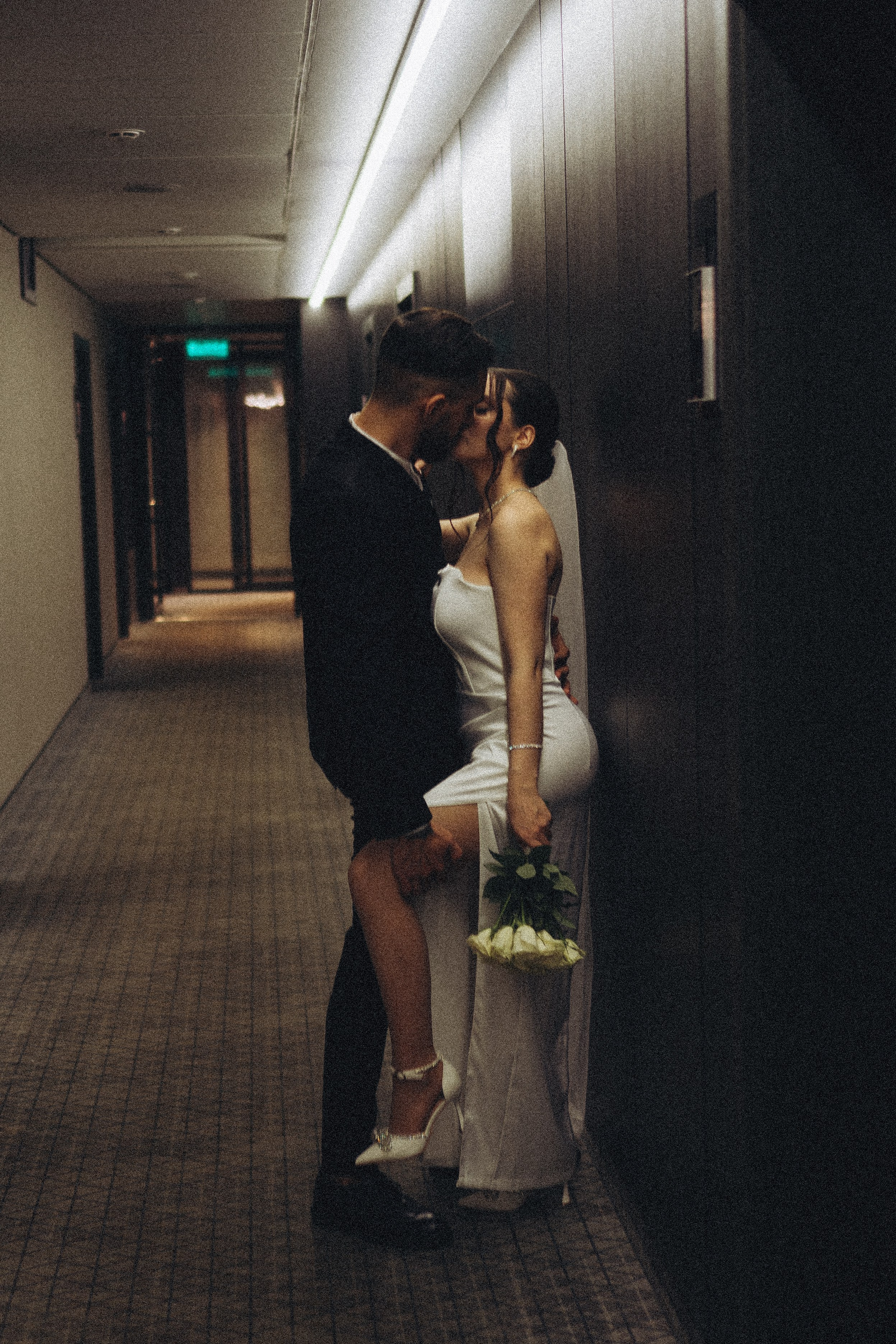 СВАДЕБНАЯ СЬЕМКА СБОРОВ ЖЕНИХА И НЕВЕСТЫ В ОТЕЛЕ И ТАКЖЕ ФОТОСЕССИИЯ В ОТЕЛЕЕ МЕГАПОЛИС БРЯНСК. Профессиональный фотограф, Санкт-Петербург — Виктория Богомолова