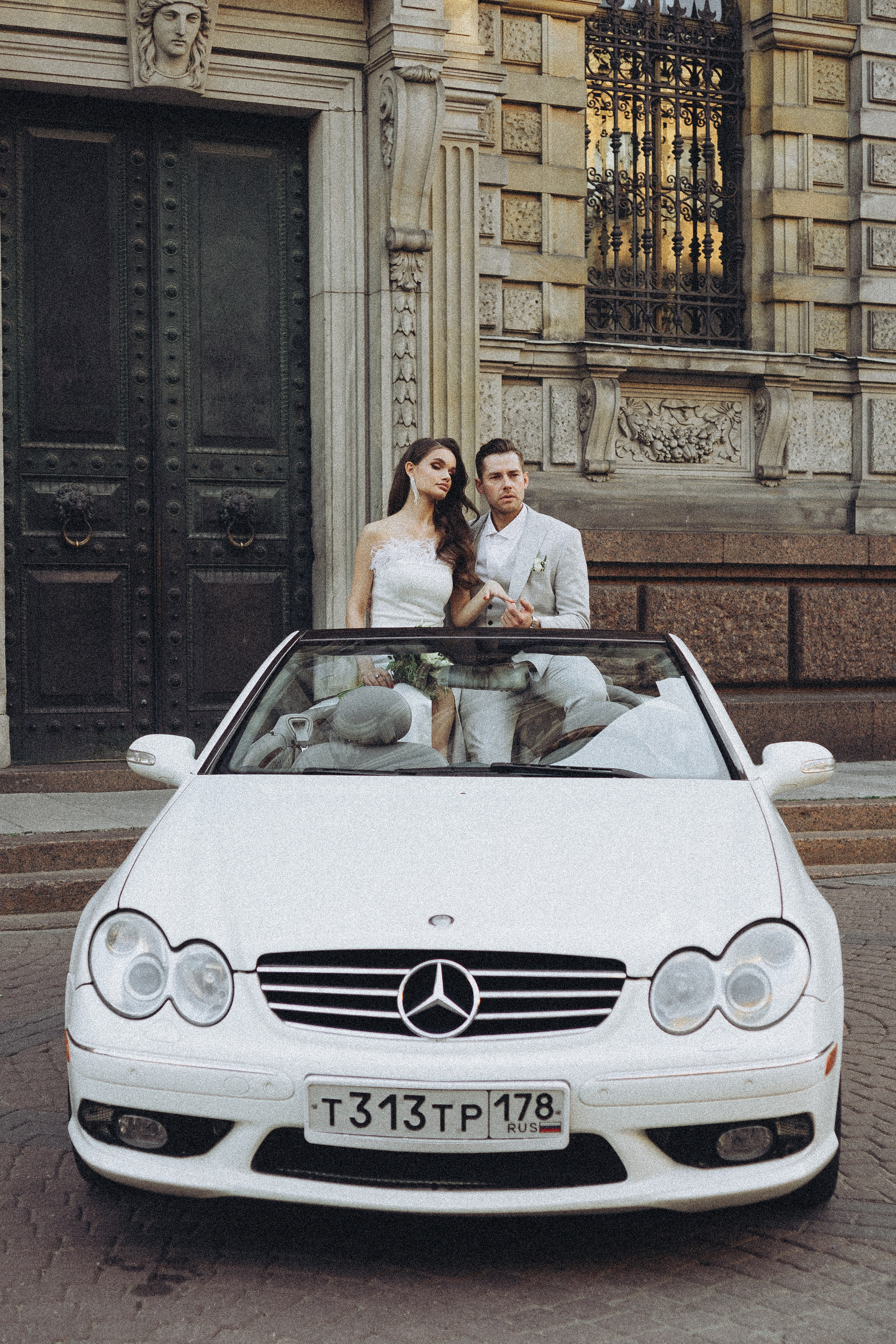 Свадебная сьемка у академии Штиглица. Профессиональный фотограф, Санкт-Петербург — Виктория Богомолова