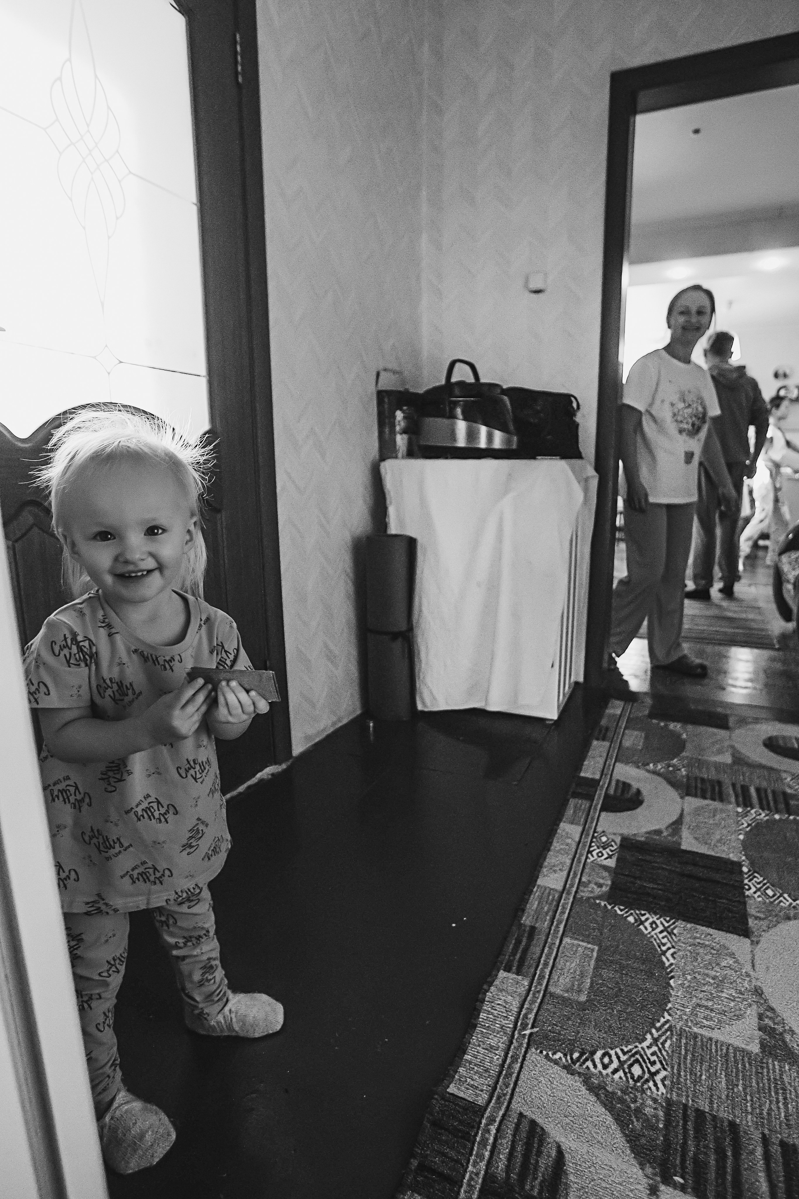 Большая семья репортаж. Семейный фотограф Тюмень, фотограф на роды Салмина Мария