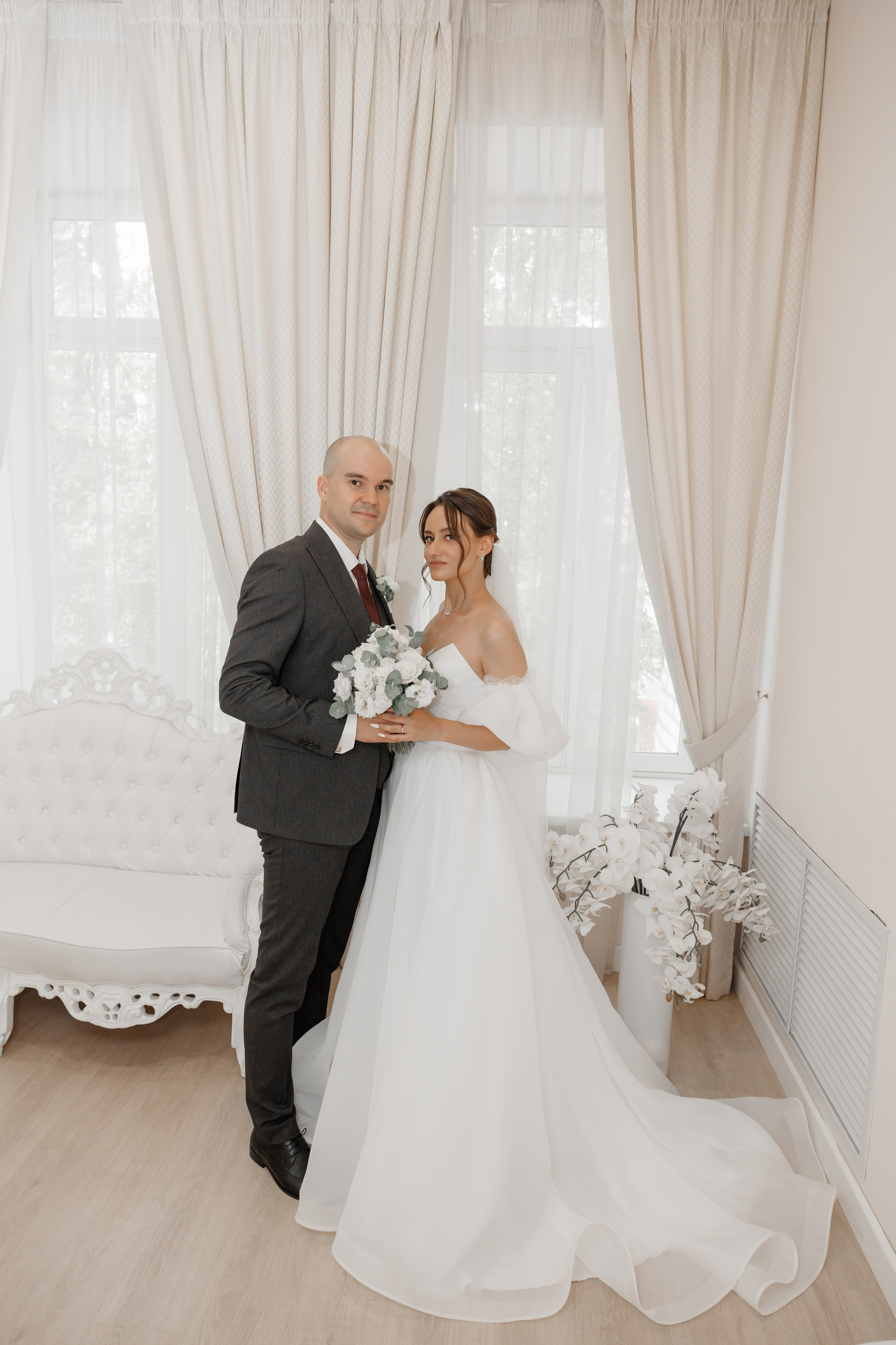 Полина и Дмитрий, загородный клуб «Барин», ЗАГС в г. Пушкино. Свадебный и репортажный фотограф (Москва, Королев и другие)