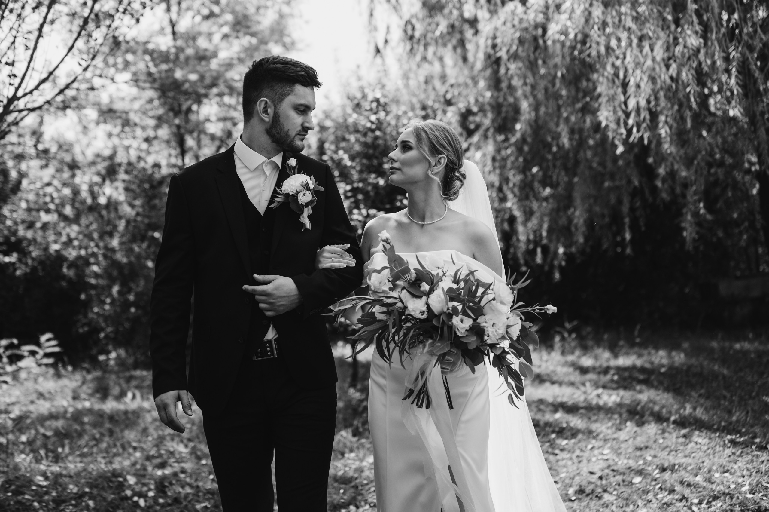 Даниил и Валерия. Черная утка. Полный день. Фотограф Екатерина Бочарникова