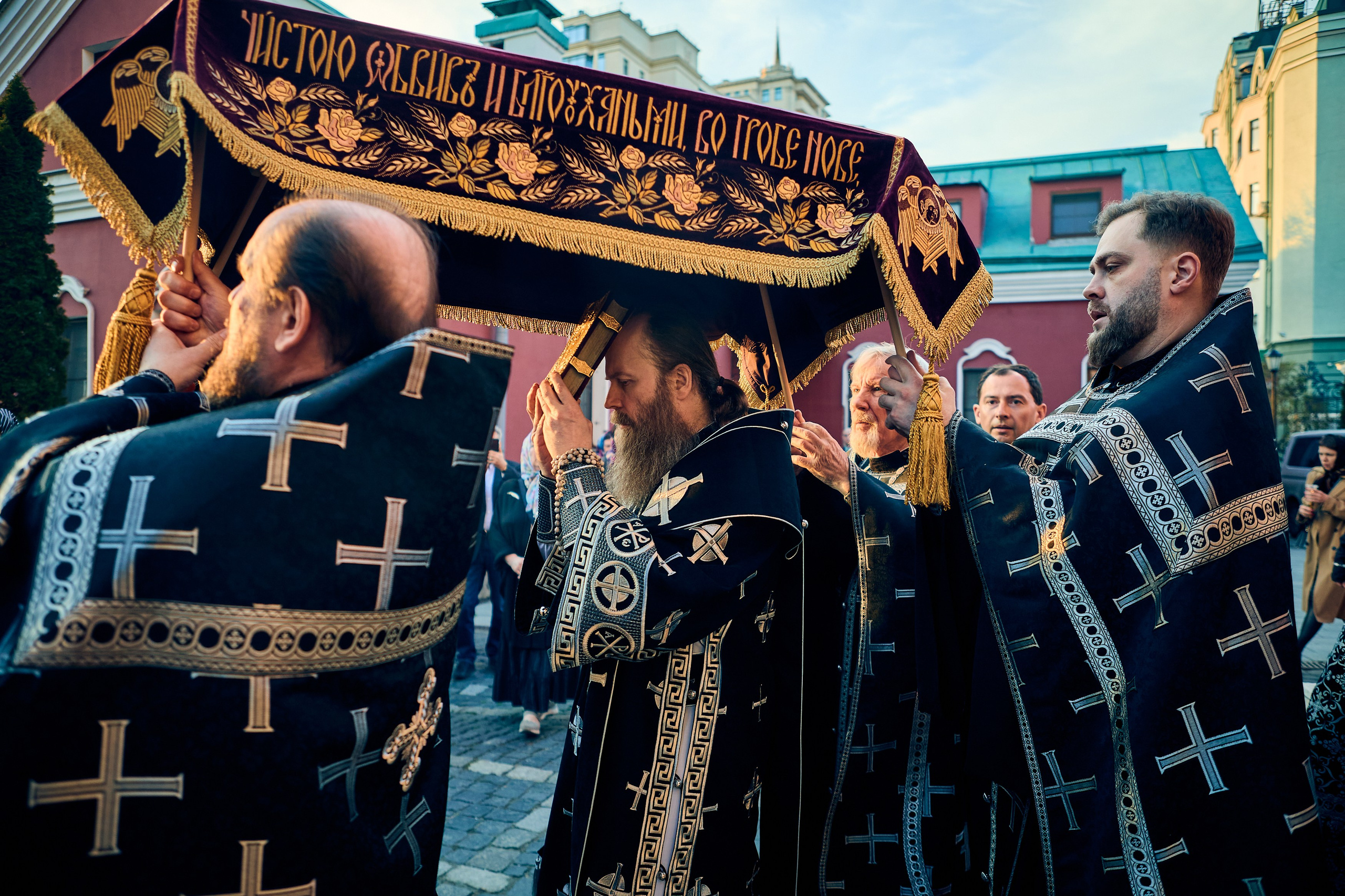 Утреня Погребение Спасителя. DMITRY MOISEENKO — фотограф, художник, топ-стилист