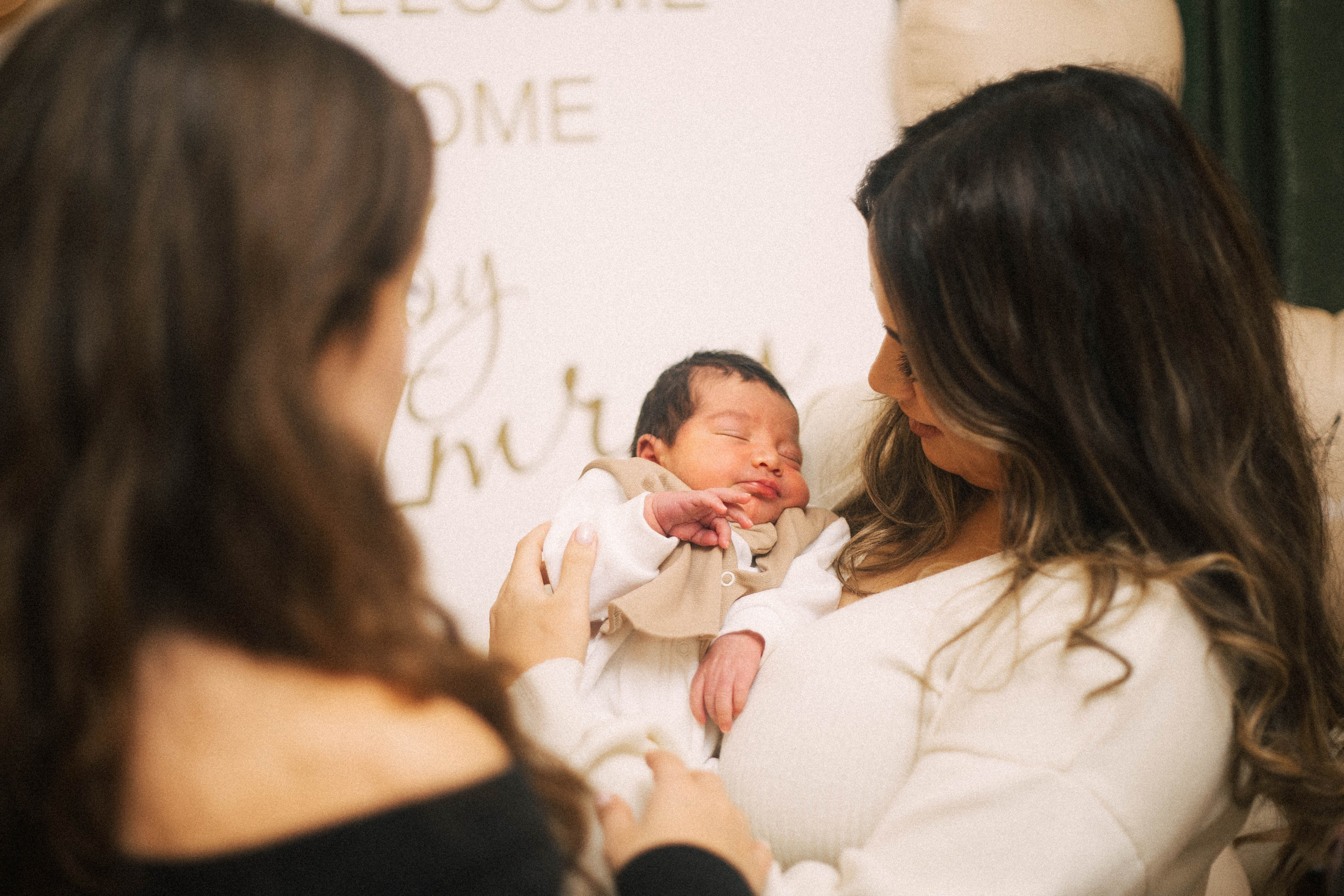 Выписка Сева, Сехран, Мурад, Имран. Семейный фотограф Юлия Котова