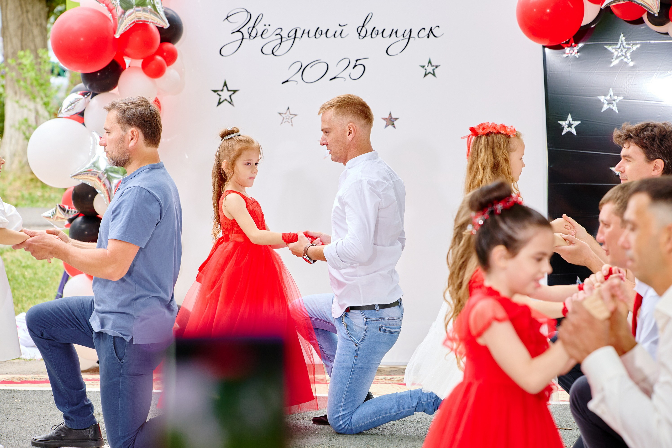 Выпускной 45 сад. Фотограф Выпускные альбомы Таганрог Сергей Коробченко