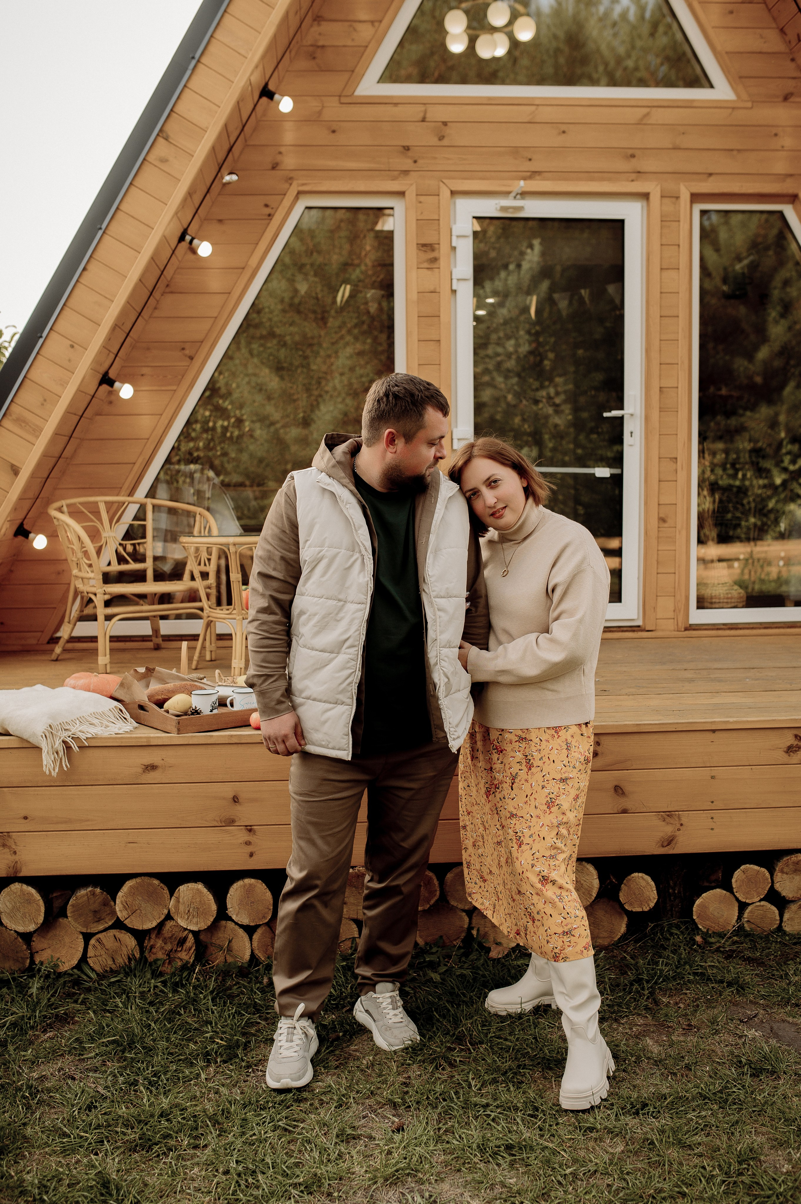 Катя, Дима, Настя и уютный домик. Фотограф Мария Стрелкова