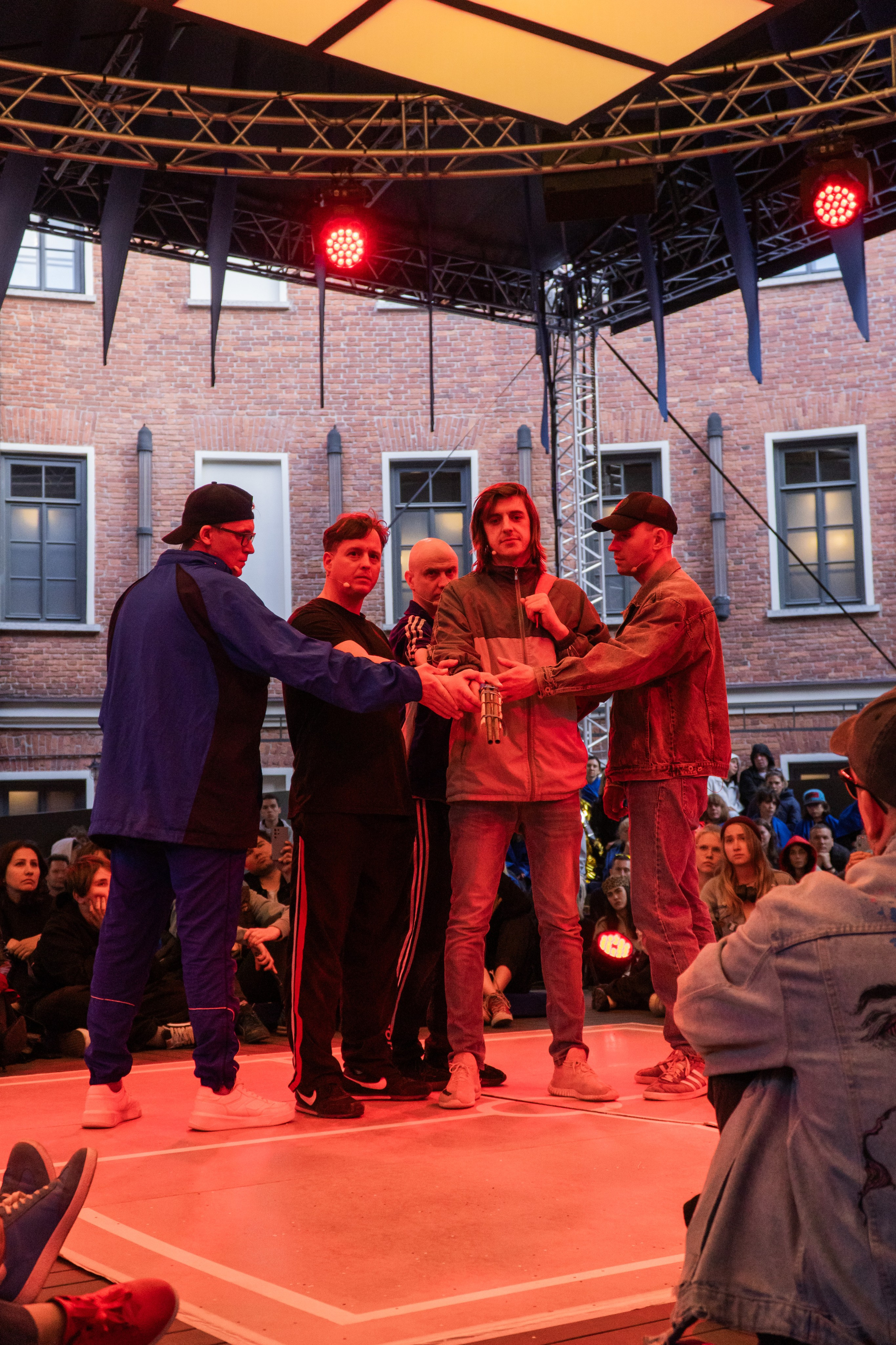 Квадрат: badtheatre. Фотограф в Санкт-Петербурге Авдотья Благовещенская