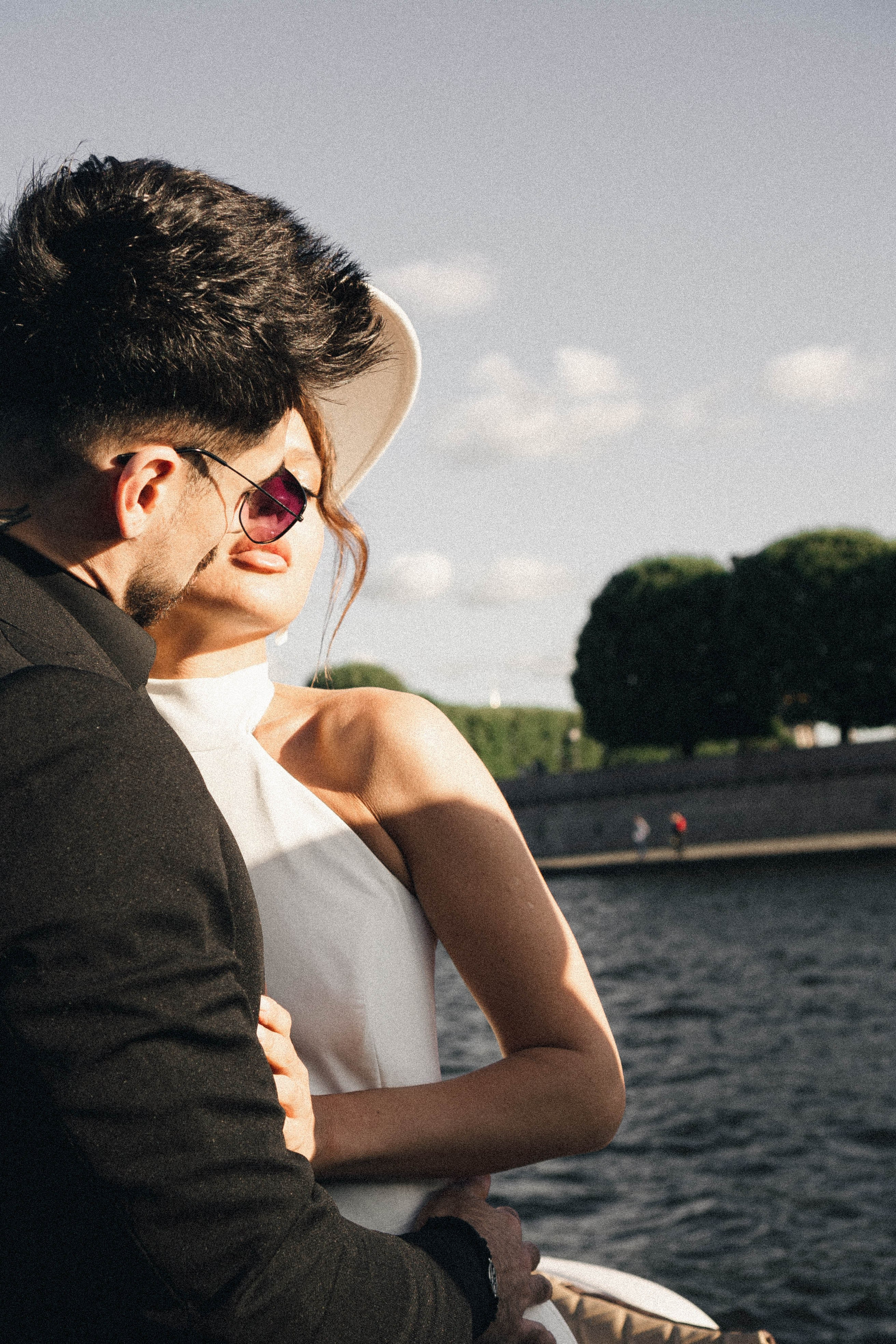 СВАДЕНБНАЯ СЬЕМКА НА КАТЕРЕ ПО КАНАЛАМ САНКТ-ПЕТЕРБУРГА И В АКВАТОРИИ НЕВЫ. Профессиональный фотограф, Санкт-Петербург — Виктория Богомолова