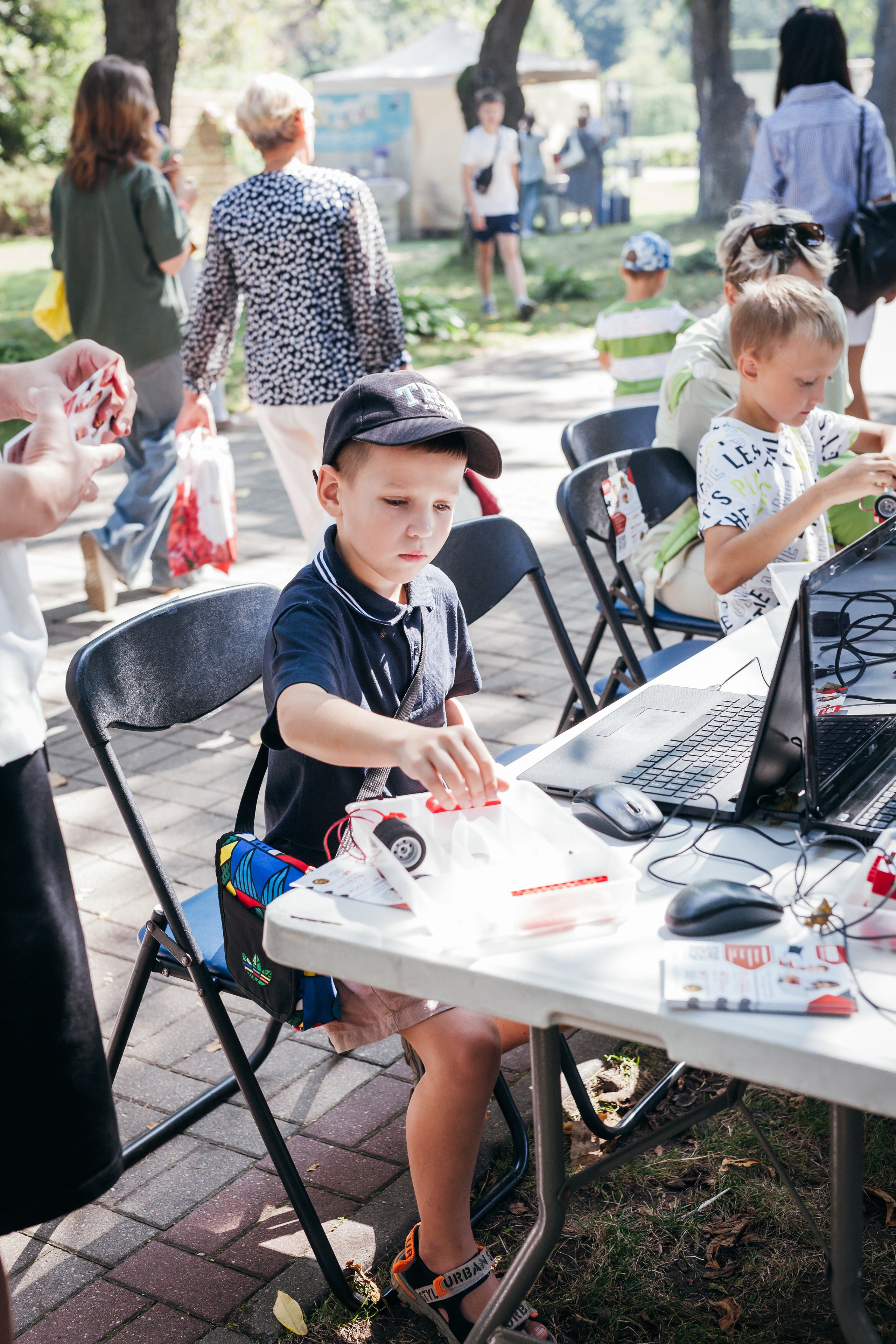 Фестиваль «Бэйбиум» ботанический сад. Портретный и семейный фотограф в Минске