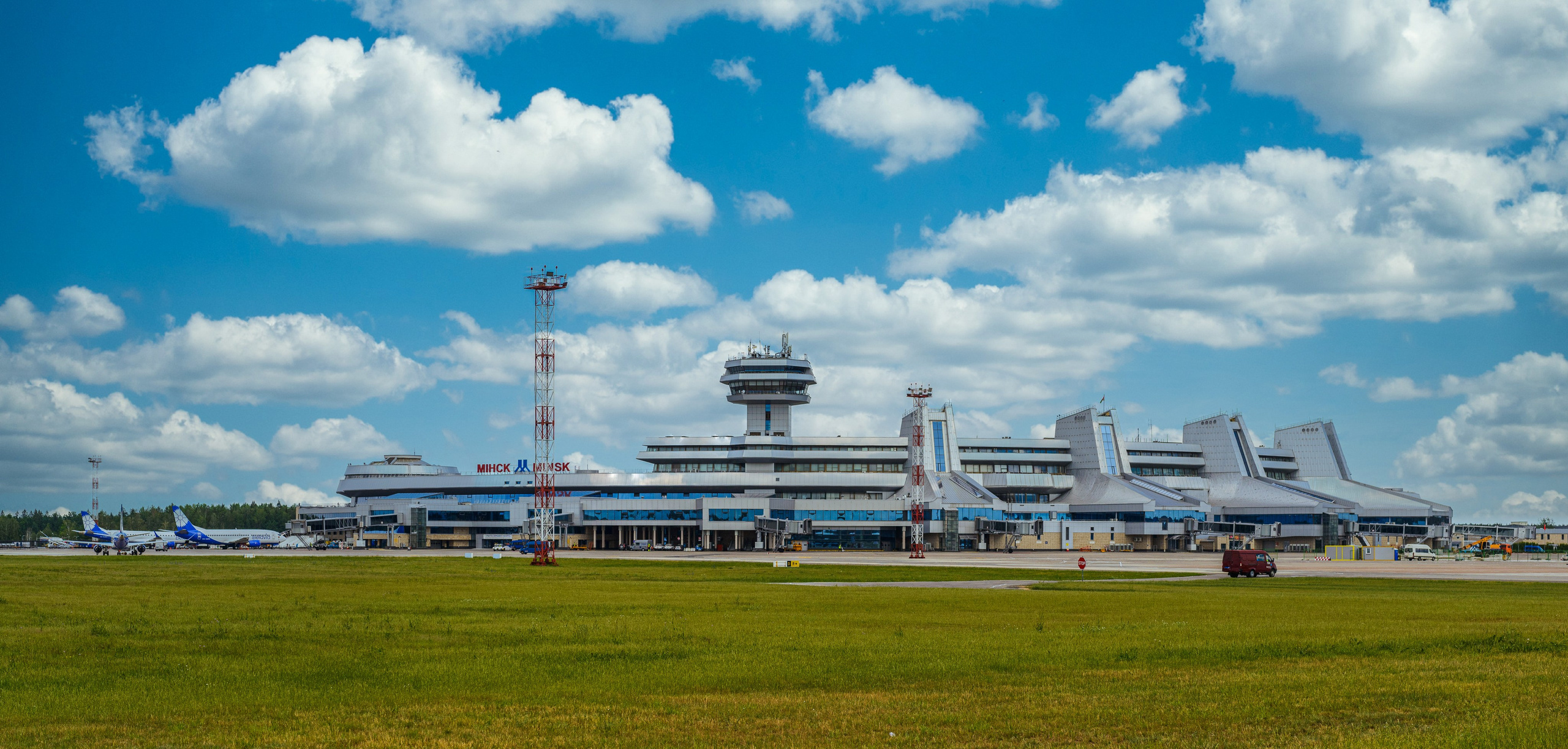 Архитектурная фотосъемка — Национальный аэропорт. Фотограф Платон Македонский