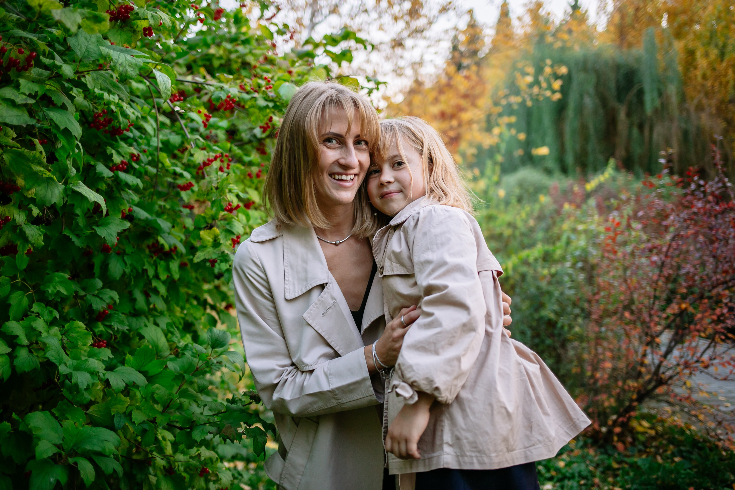 Юля, Анюта, Есения