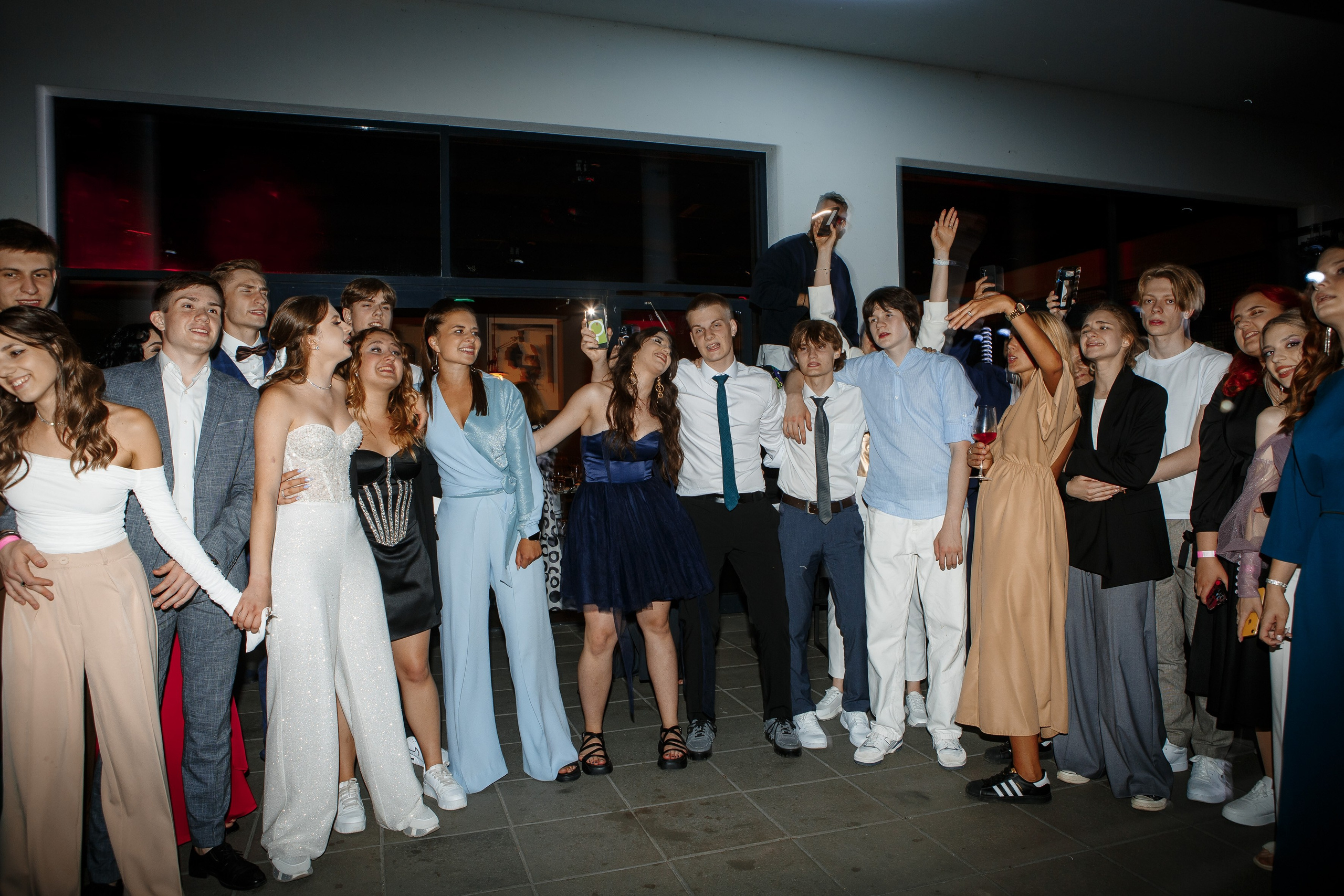 Выпускной Гимназия 12 2024 OpenHouse. Свадебный и портретный Фотограф в Липецке Дмитрий Котюков