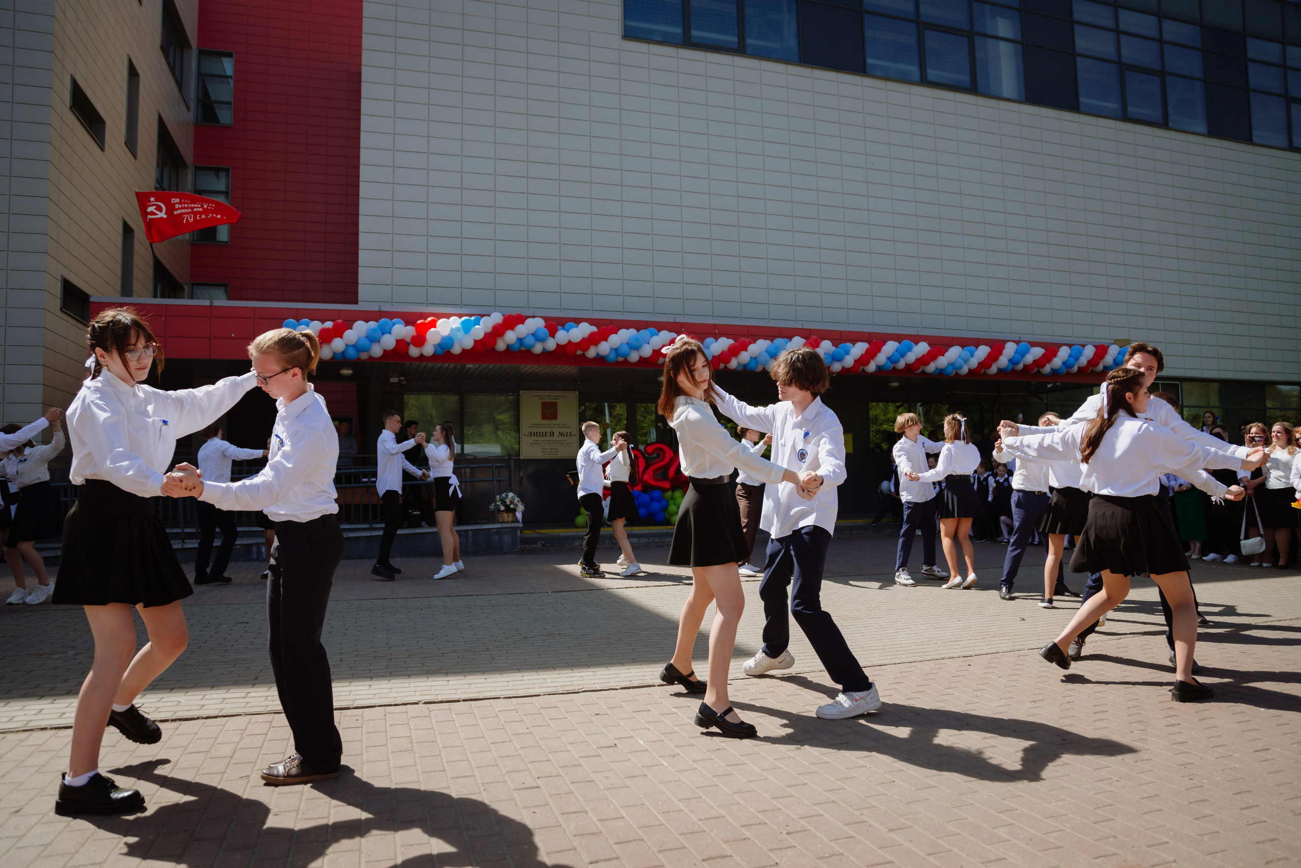 Последний звонок 2024 (2 часа фотосъемки). Профессиональный фотограф Надежда Антонова