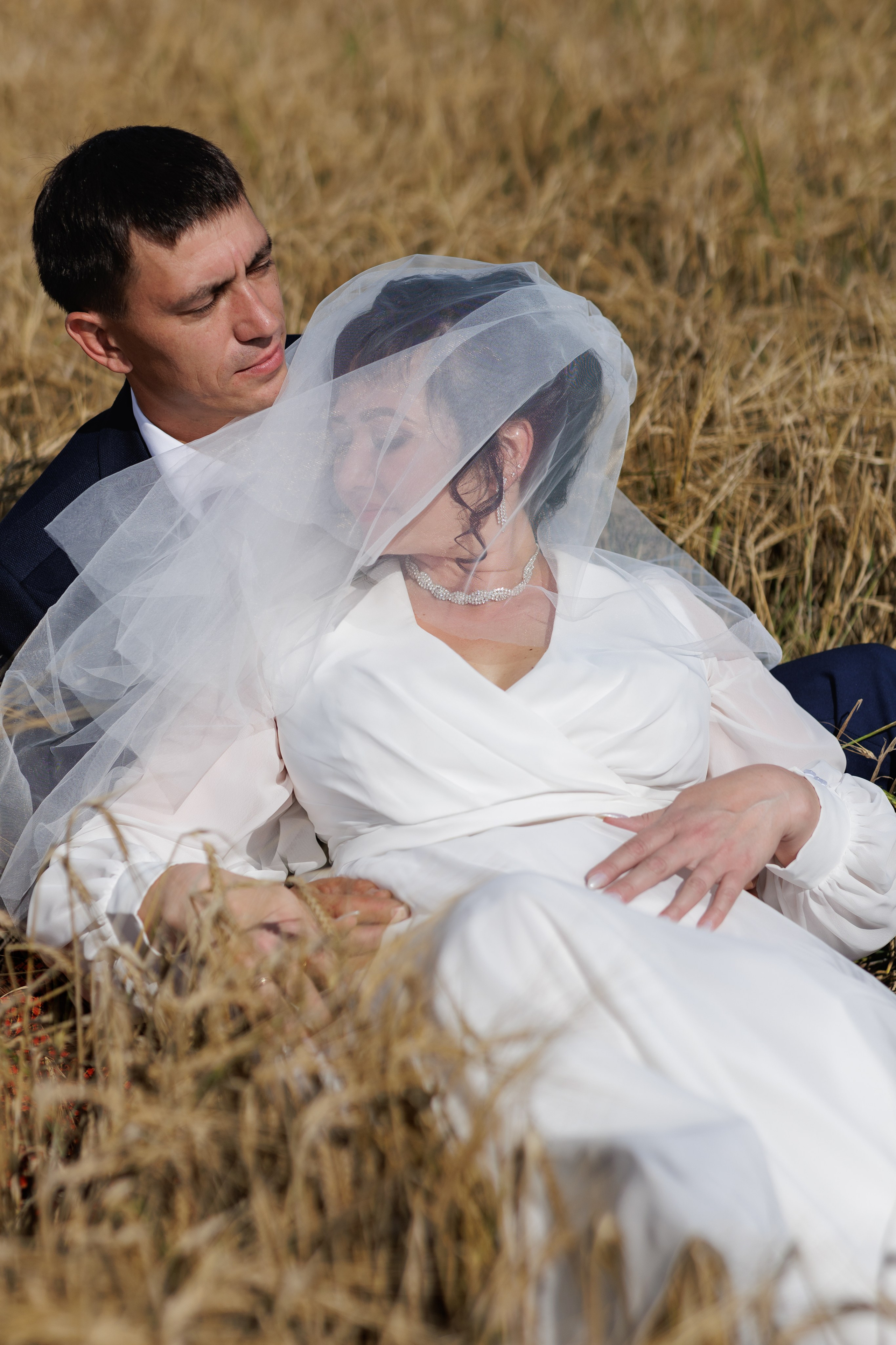 Свадебная фотосессия в рапсовом поле. Фотограф Ерохина Светлана — фотосессии в Екатеринбурге