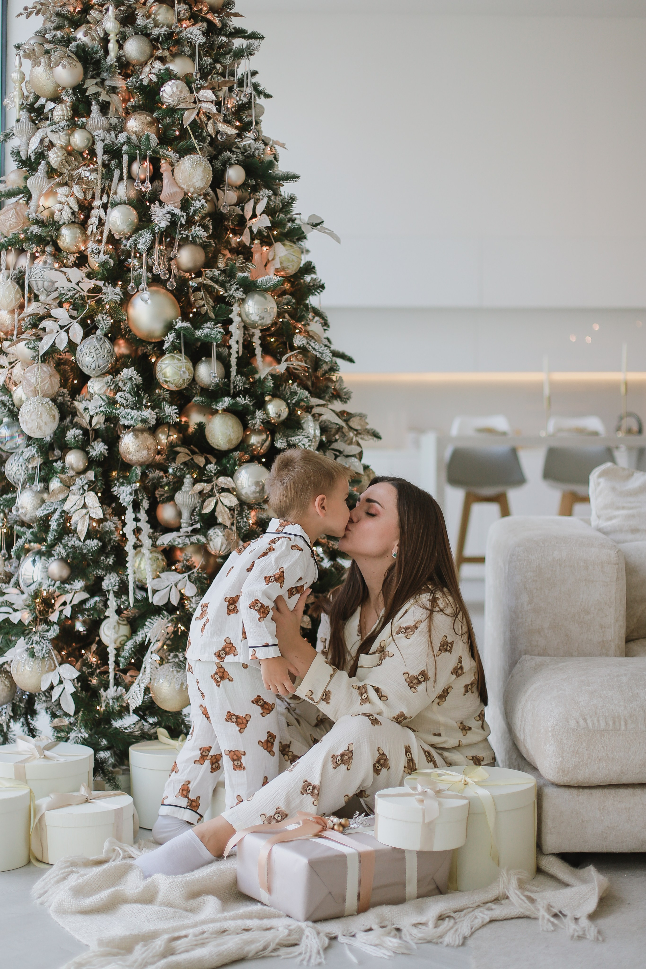Юля и Максик, зал Мия. Свадебный, семейный и детский фотограф в Люберцах Зайцева Анастасия