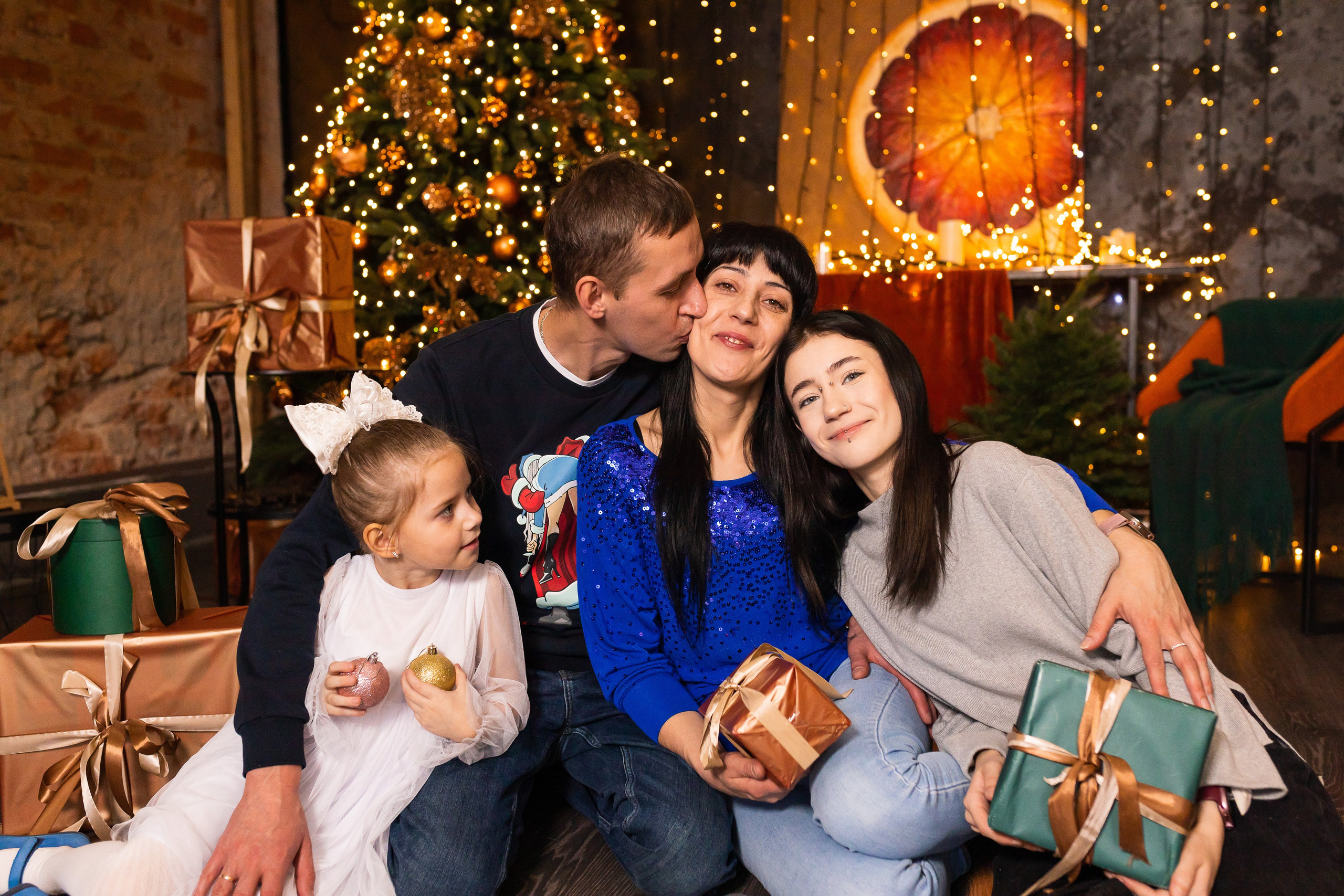 Мама, папа, я и моя сестренка. Свадебный фотограф в городе Подольск МО и Москва Крылова Ирина