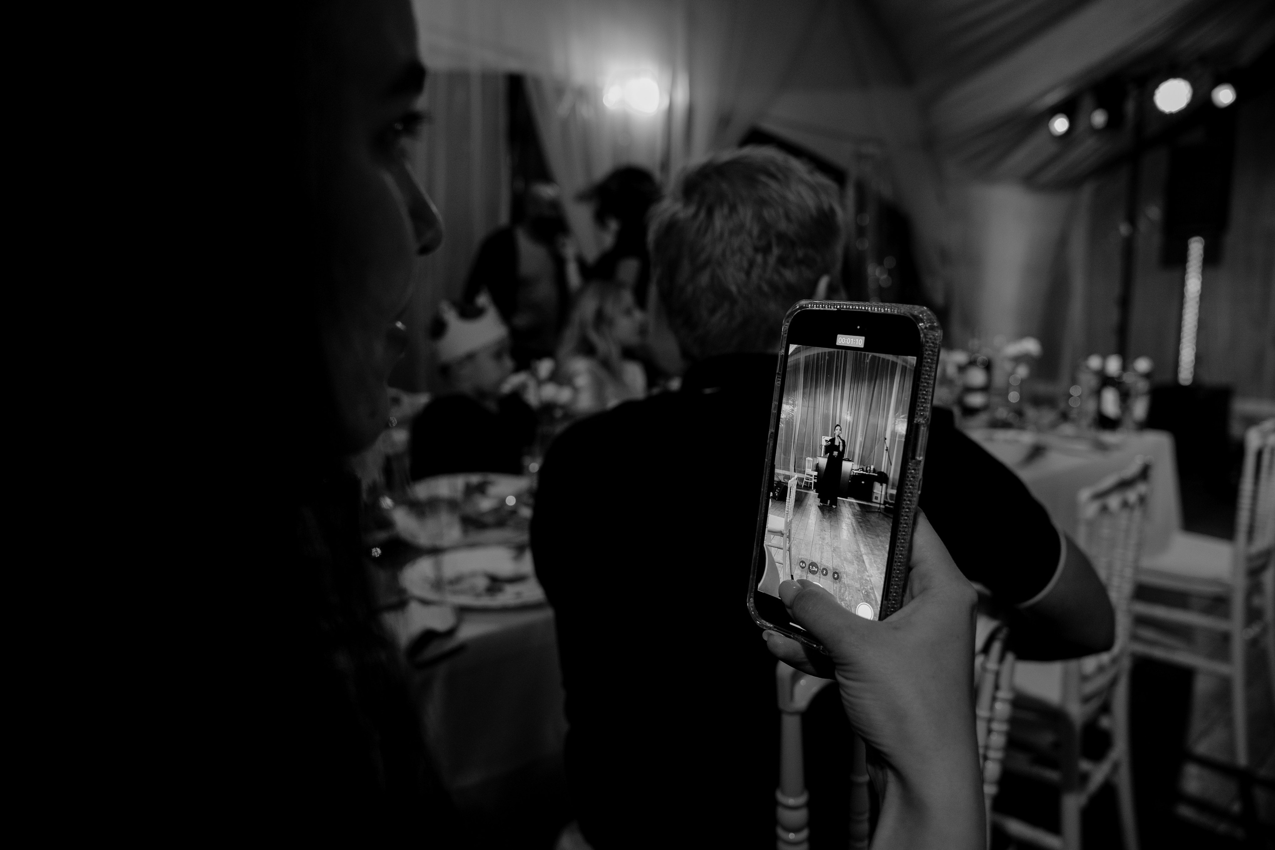 День рождения в шатре на водохранилище. Репортажный фотограф Москва Сергей Дружинин