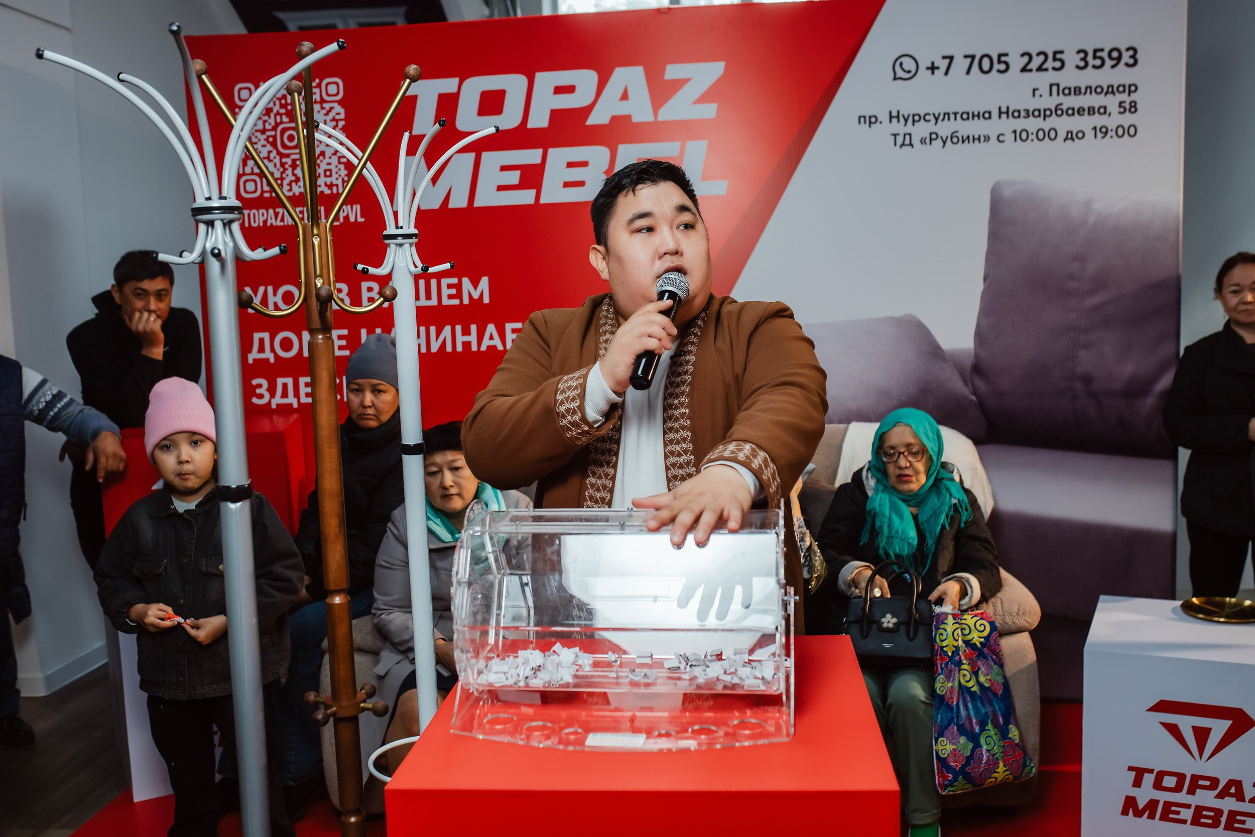 Открытие Мебельного Магазина Топаз. Кипятком Павлодар