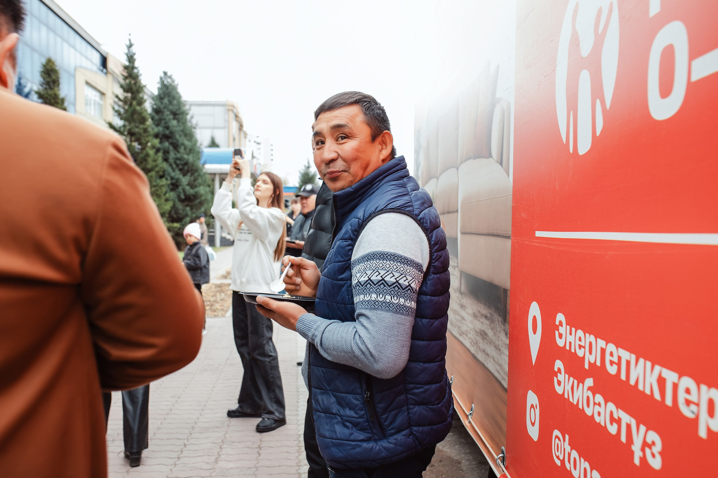 Открытие Мебельного Магазина Топаз. Кипятком Павлодар