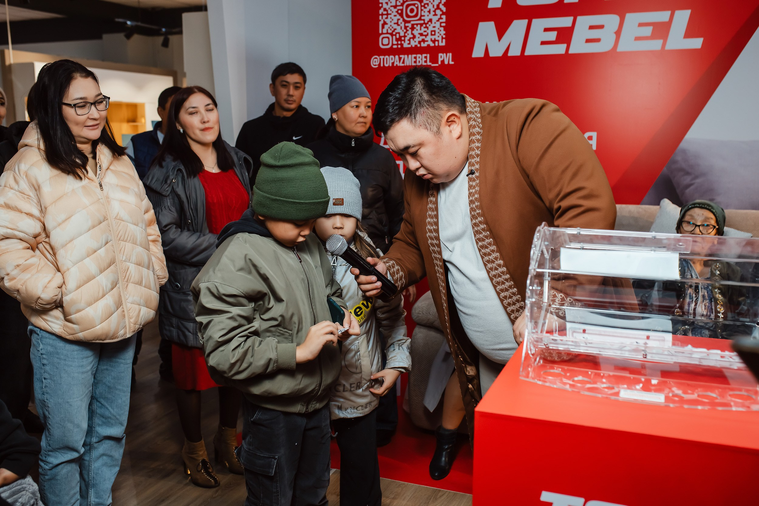 Открытие Мебельного Магазина Топаз. Кипятком Павлодар