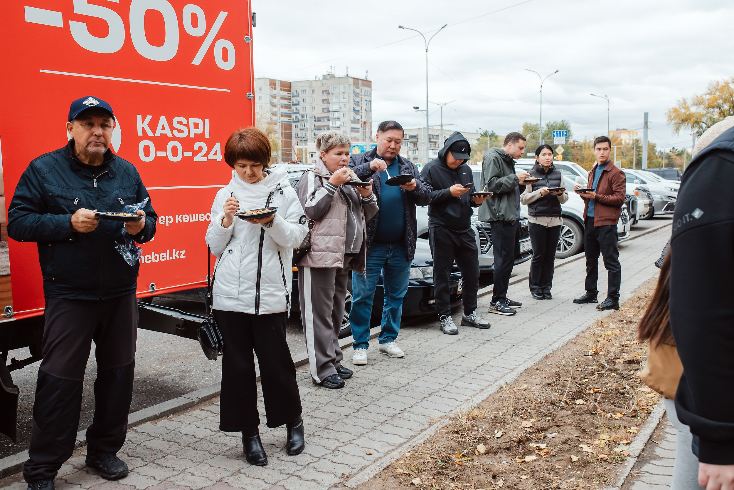 Открытие Мебельного Магазина Топаз. Кипятком Павлодар