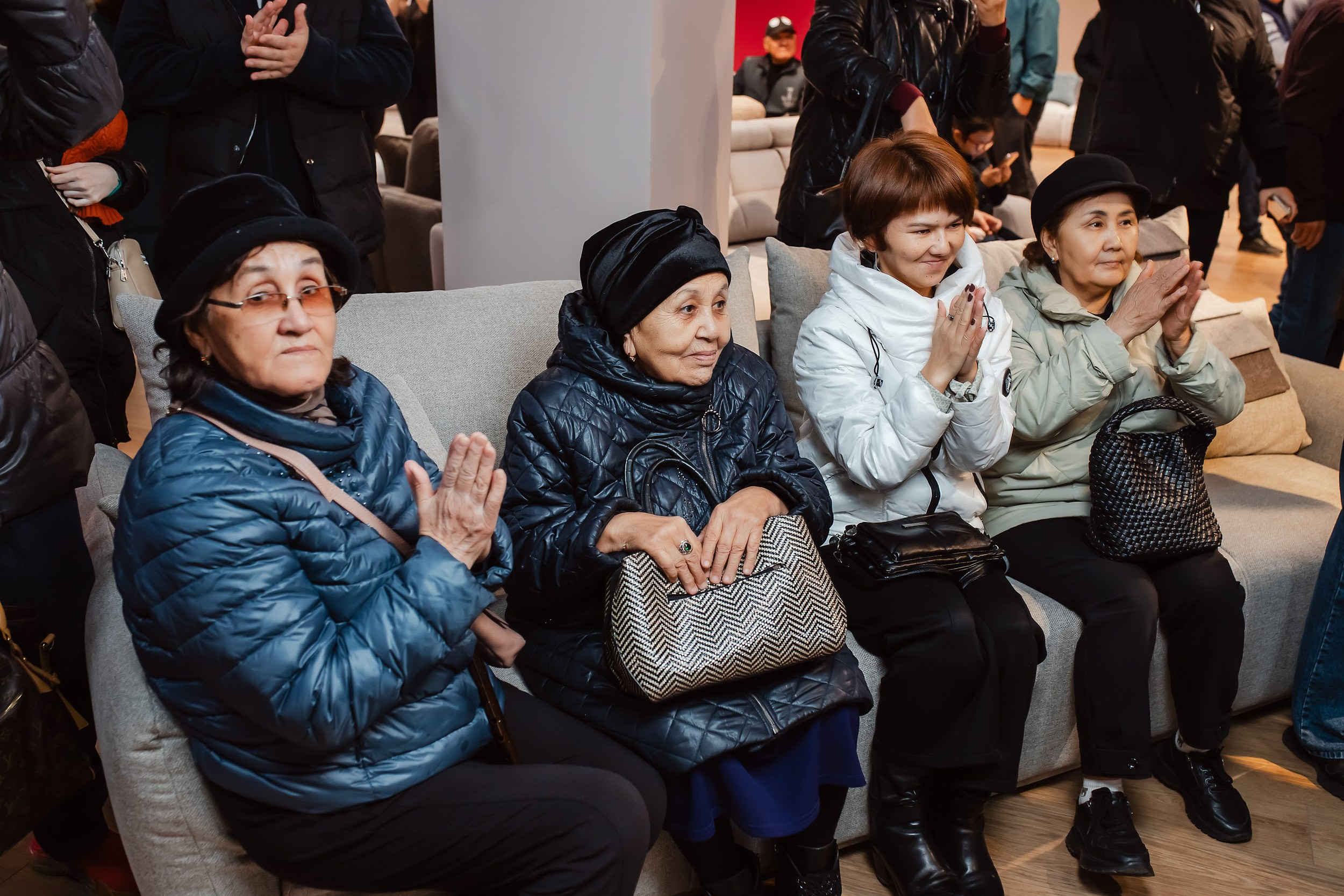 Открытие Мебельного Магазина Топаз. Кипятком Павлодар