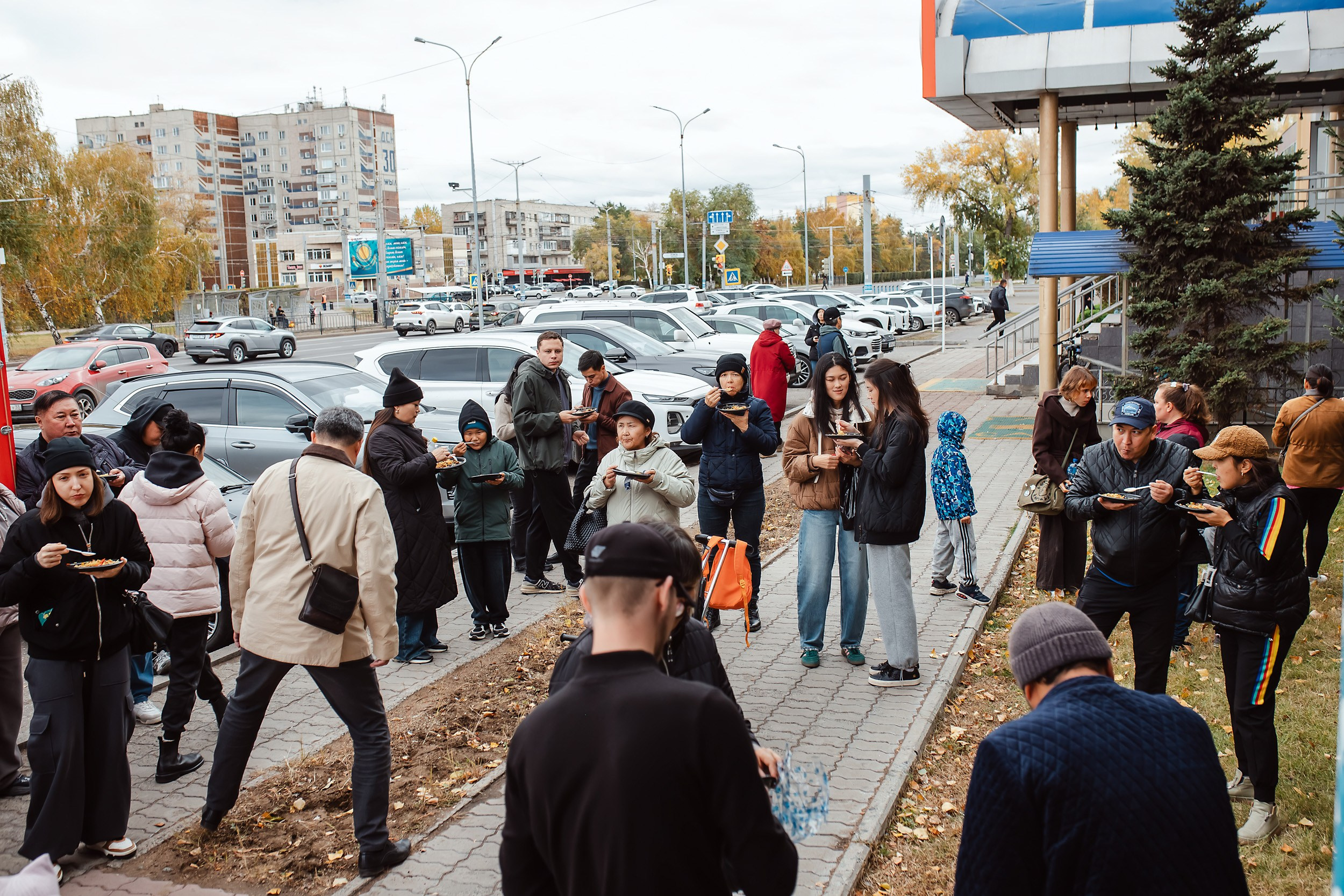 Открытие Мебельного Магазина Топаз. Кипятком Павлодар
