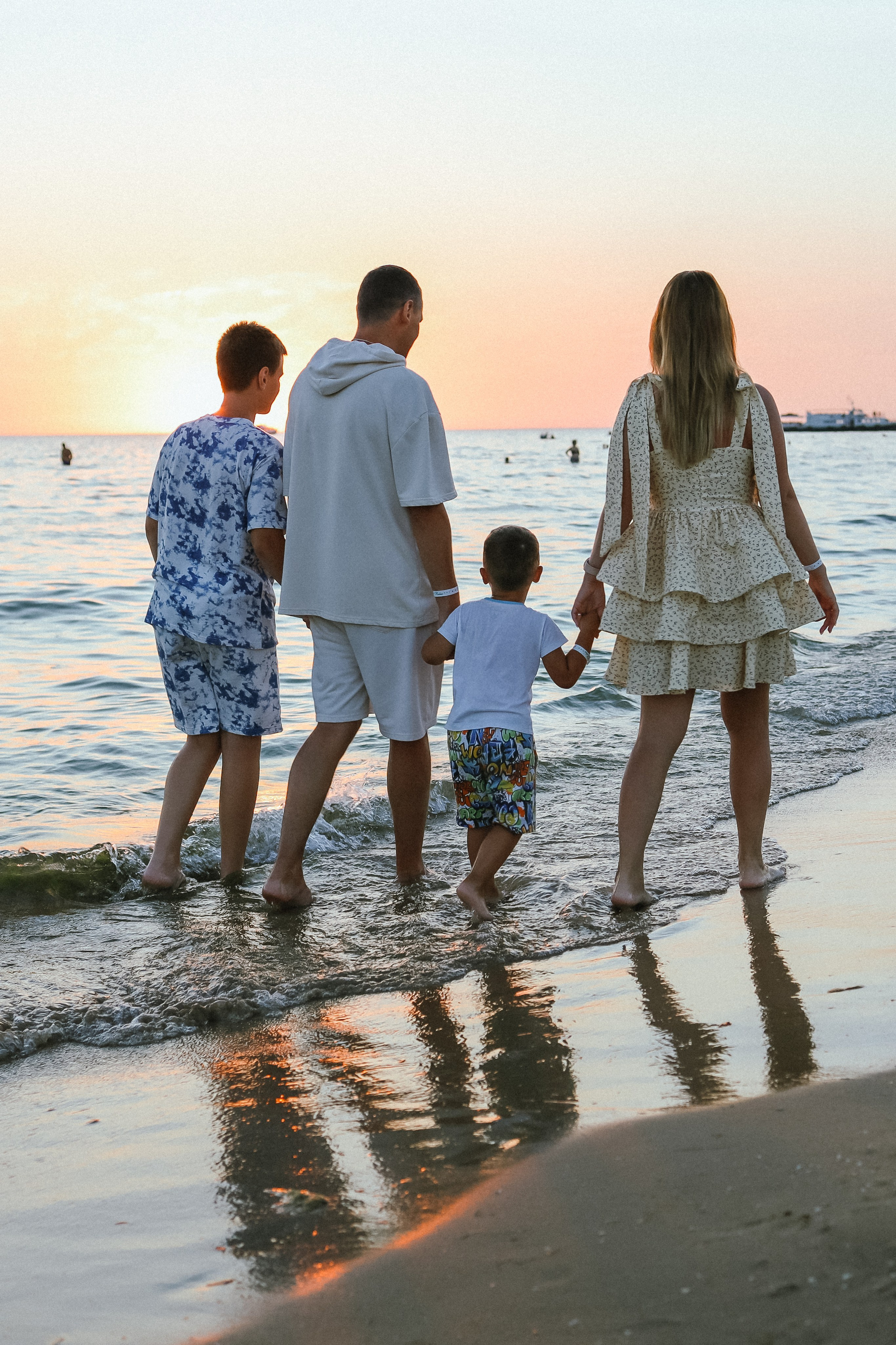 Лариса. Главная