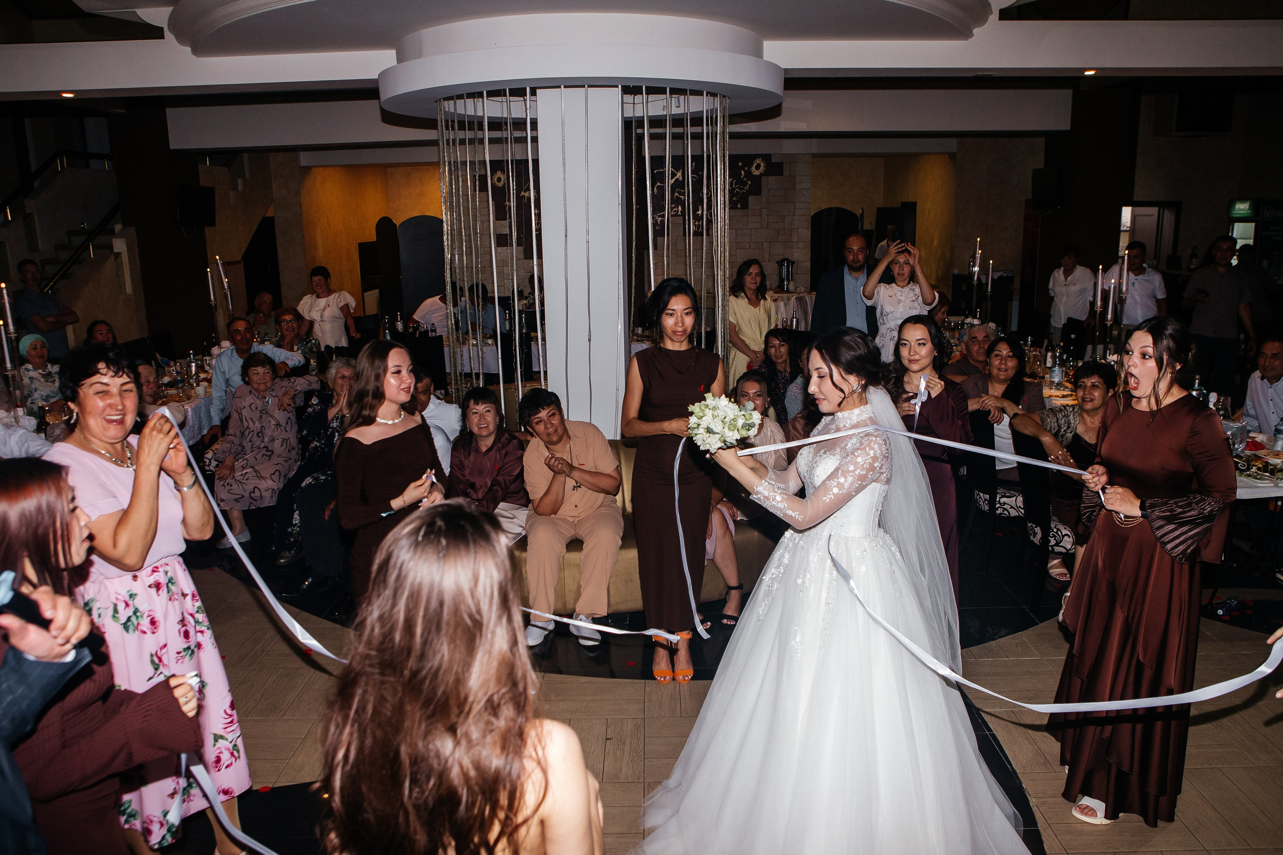 Свадьба в Динопарке. Свадебный фотограф Виктория Чуйко Магнитогорск. Визуал для бизнеса