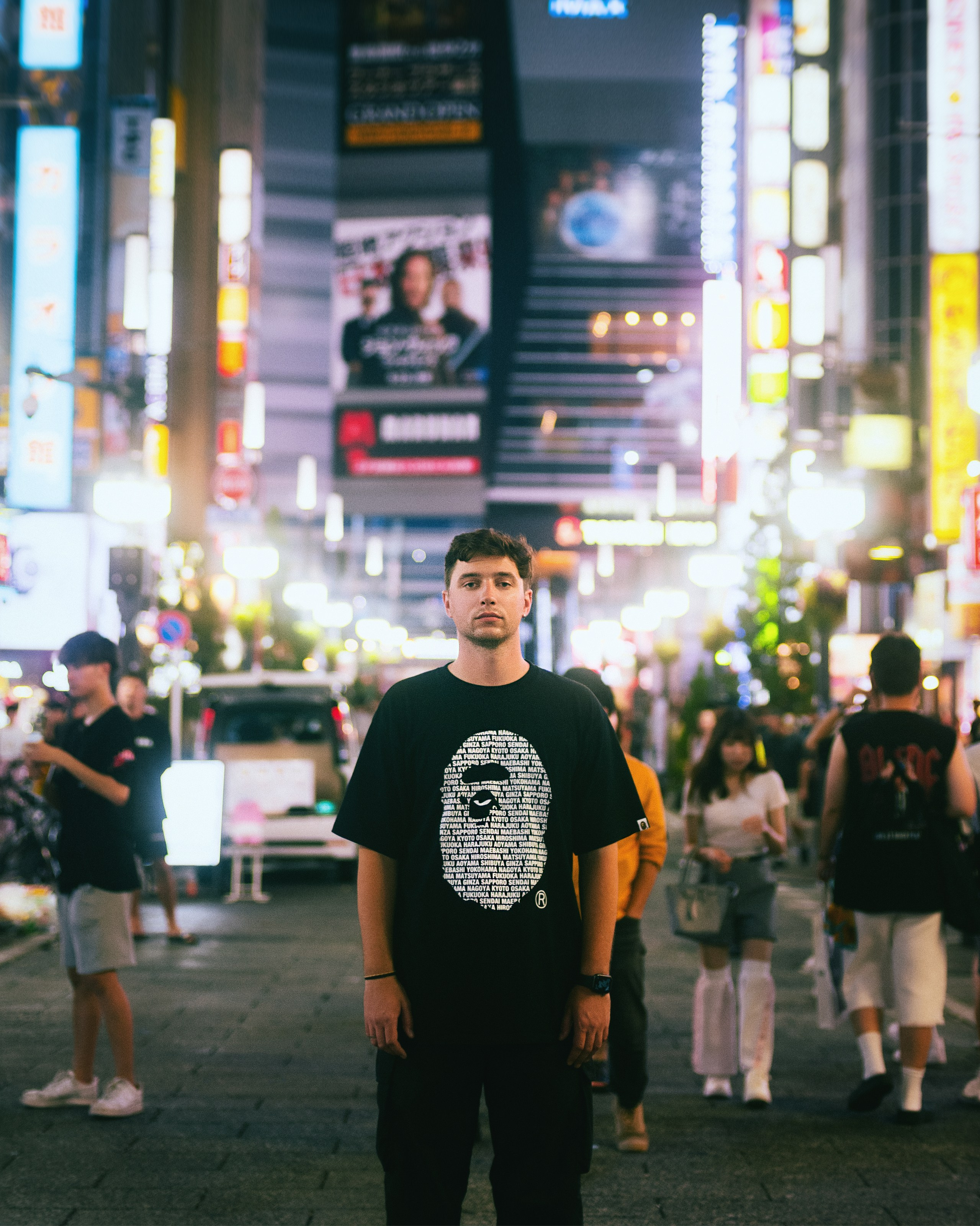 Couple photoshoot in Tokyo. Photographer in Tokyo Anatolii Ozarto