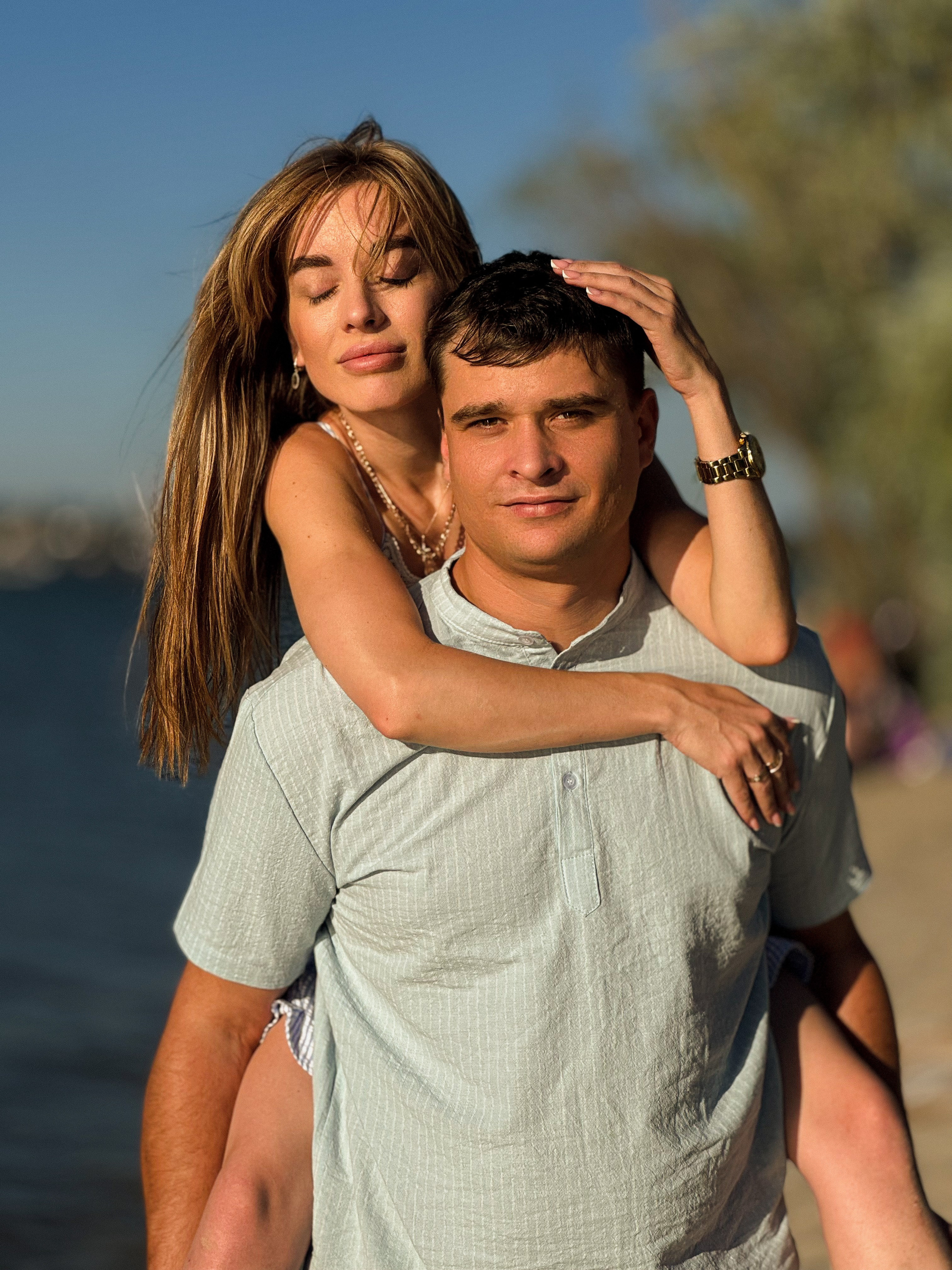 LOVE STORY. Мобильный фотограф рилсмейкер в Ростове-на-Дону Пипаш Екатерина