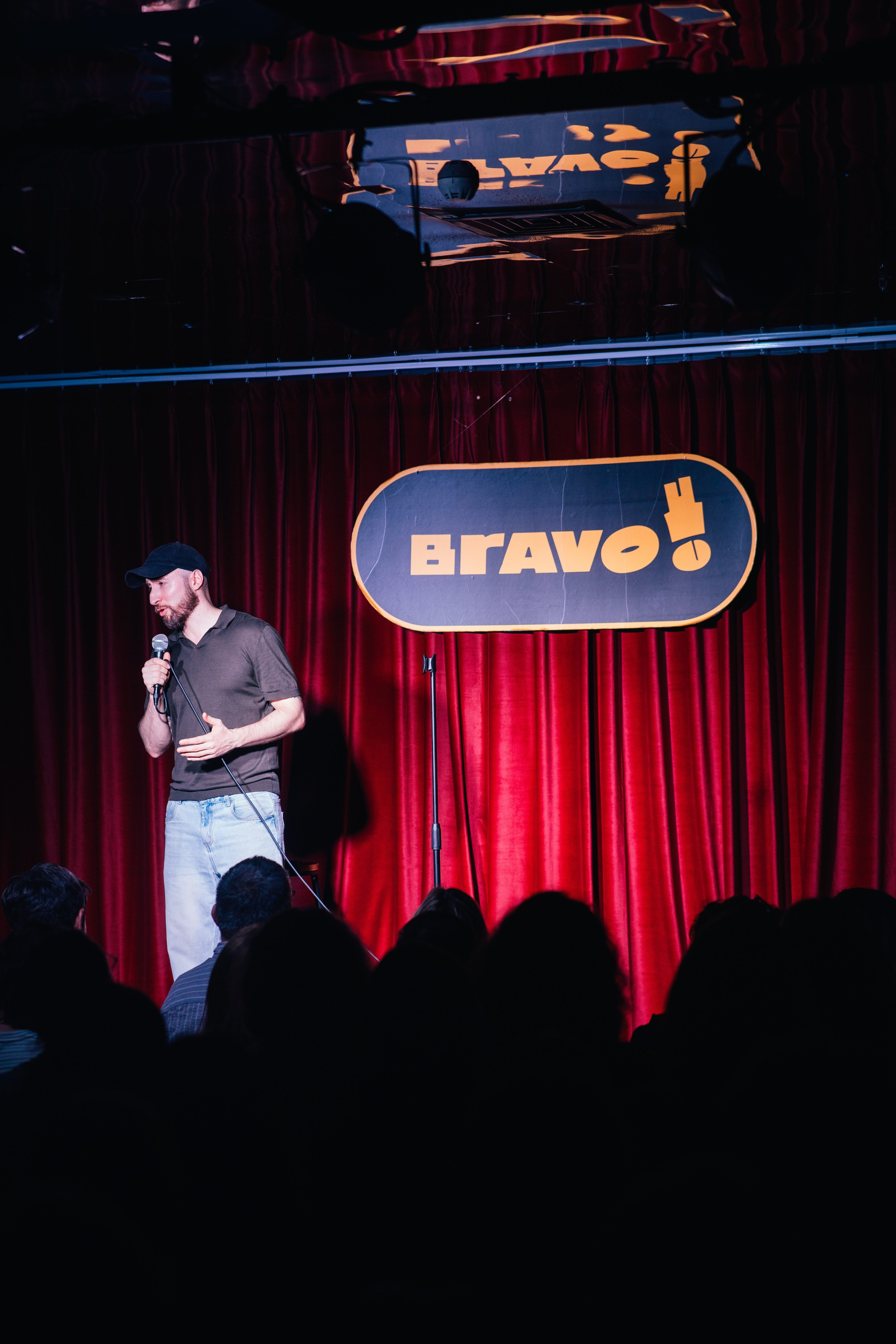 VANYA USOVICH GZ BRAVO stand up Club. Фотограф В Гуанчжоу и Шэньчжэнь Андрей Лопатин