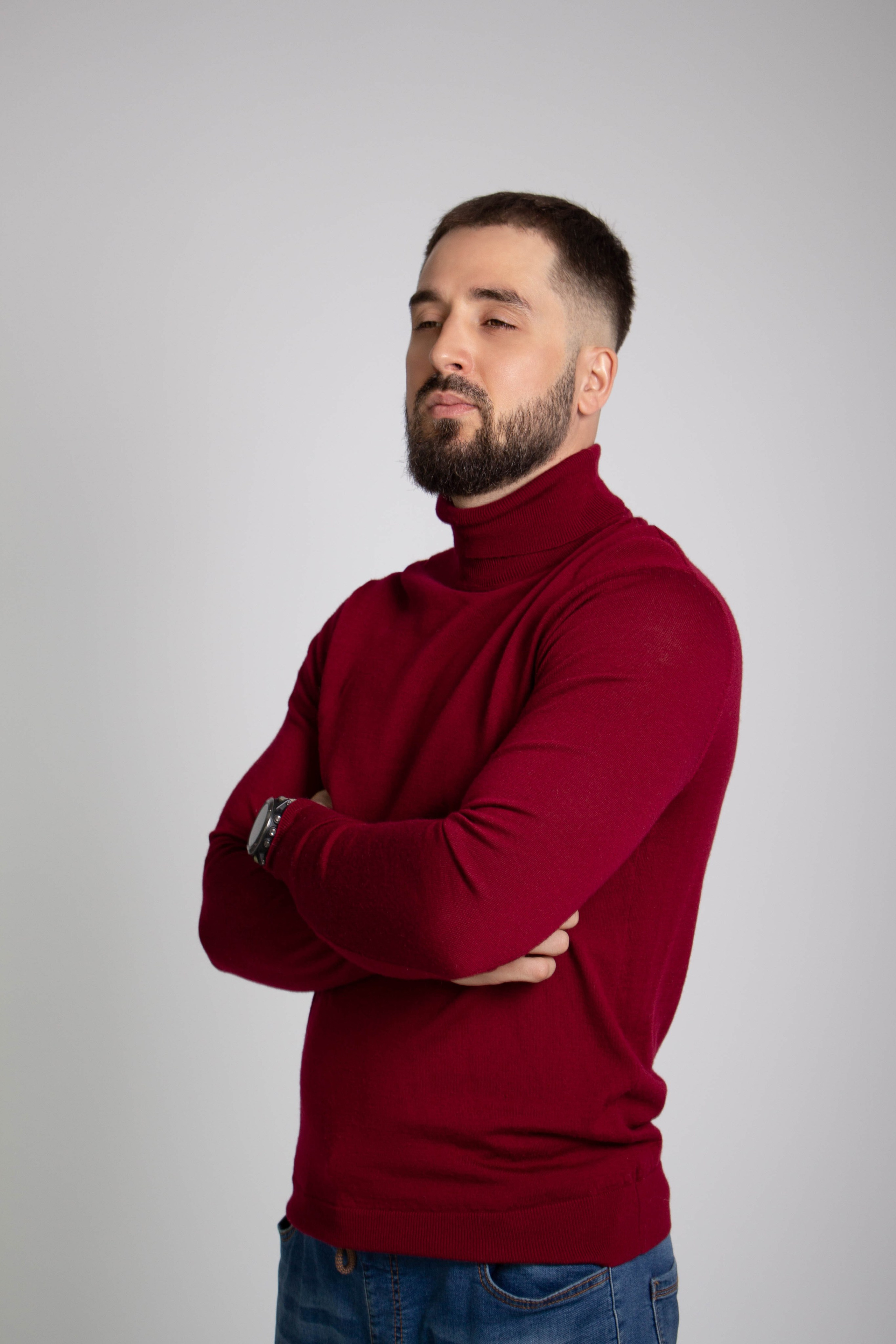 Артем бросает предметы. Нечехова Виктория